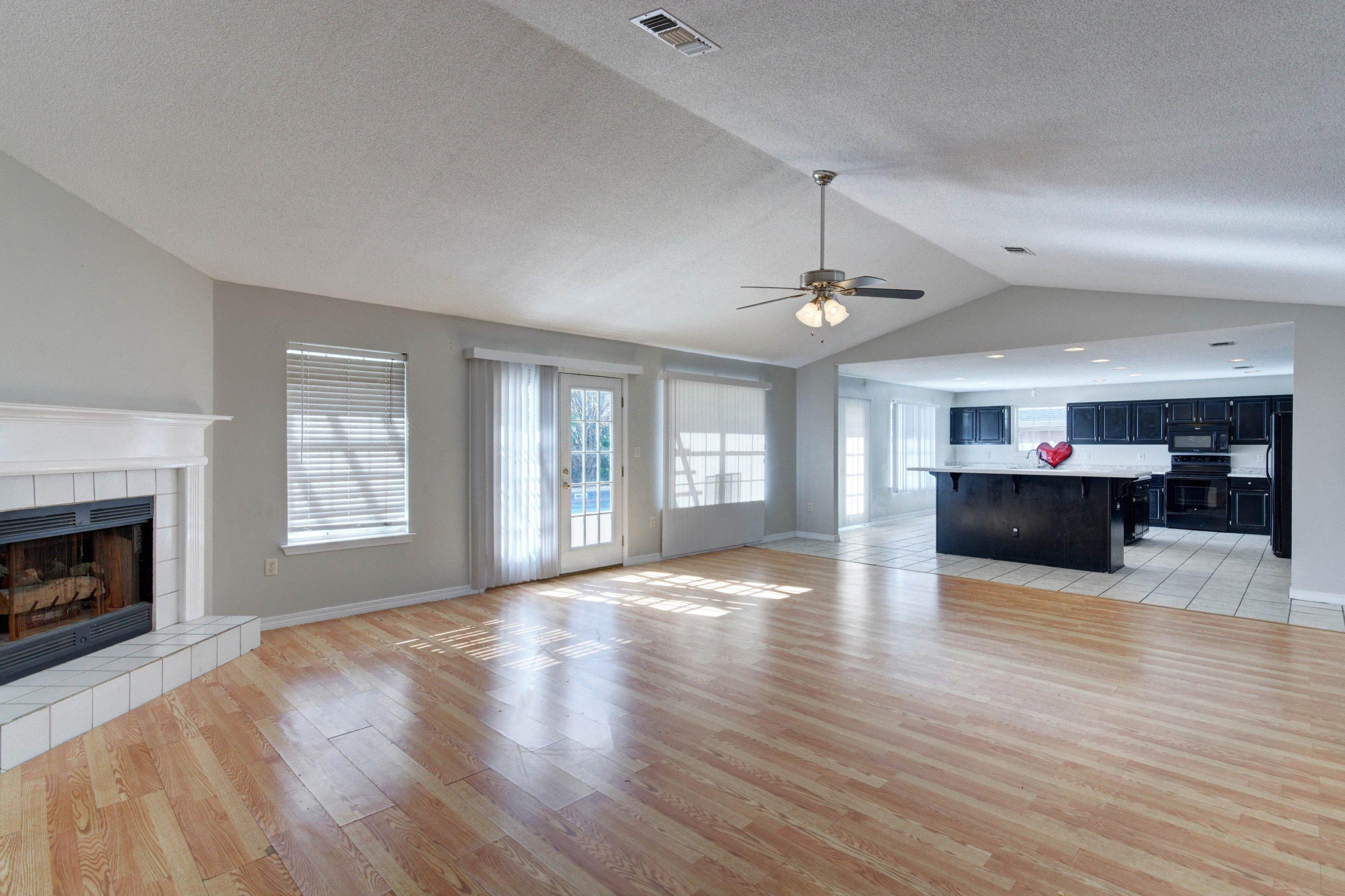 MANDAVILLA - Residential