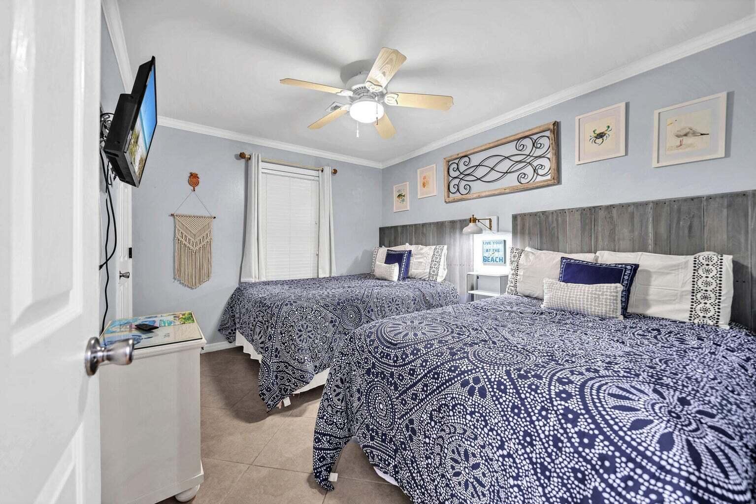 BEACHSIDE VILLAS CONDO - Residential