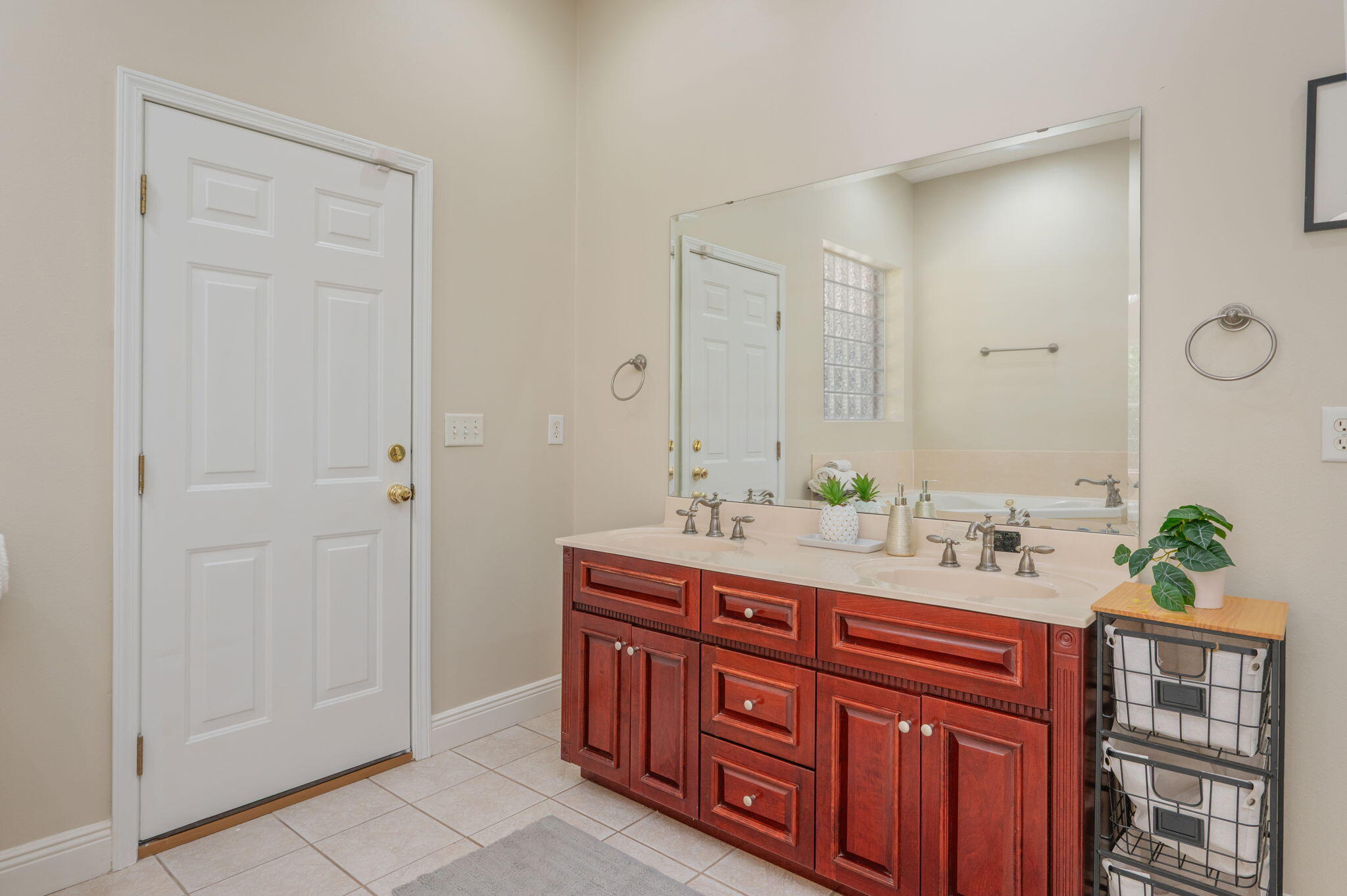 RIVERCHASE S/D PH 1 - Residential