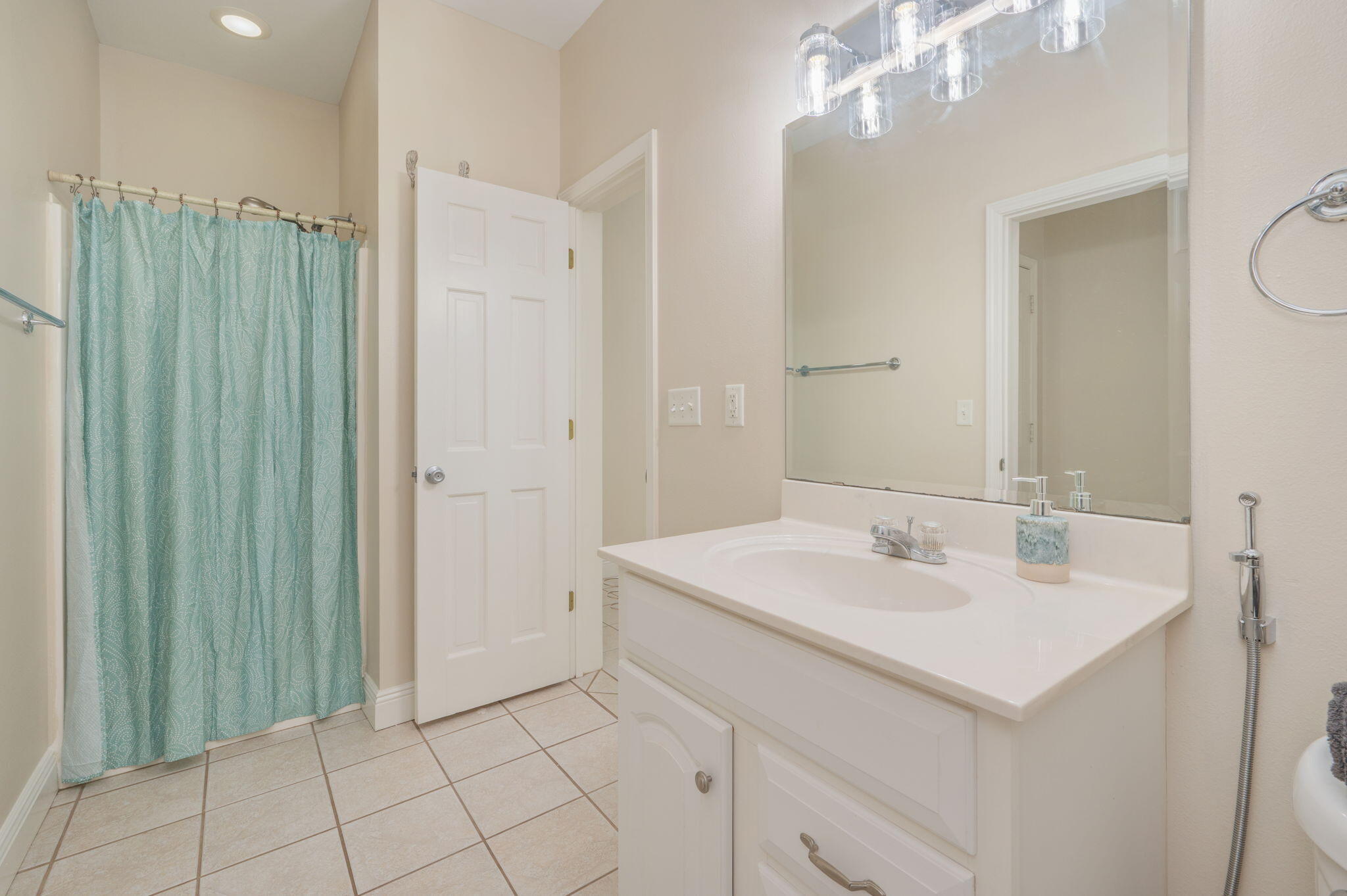 RIVERCHASE S/D PH 1 - Residential