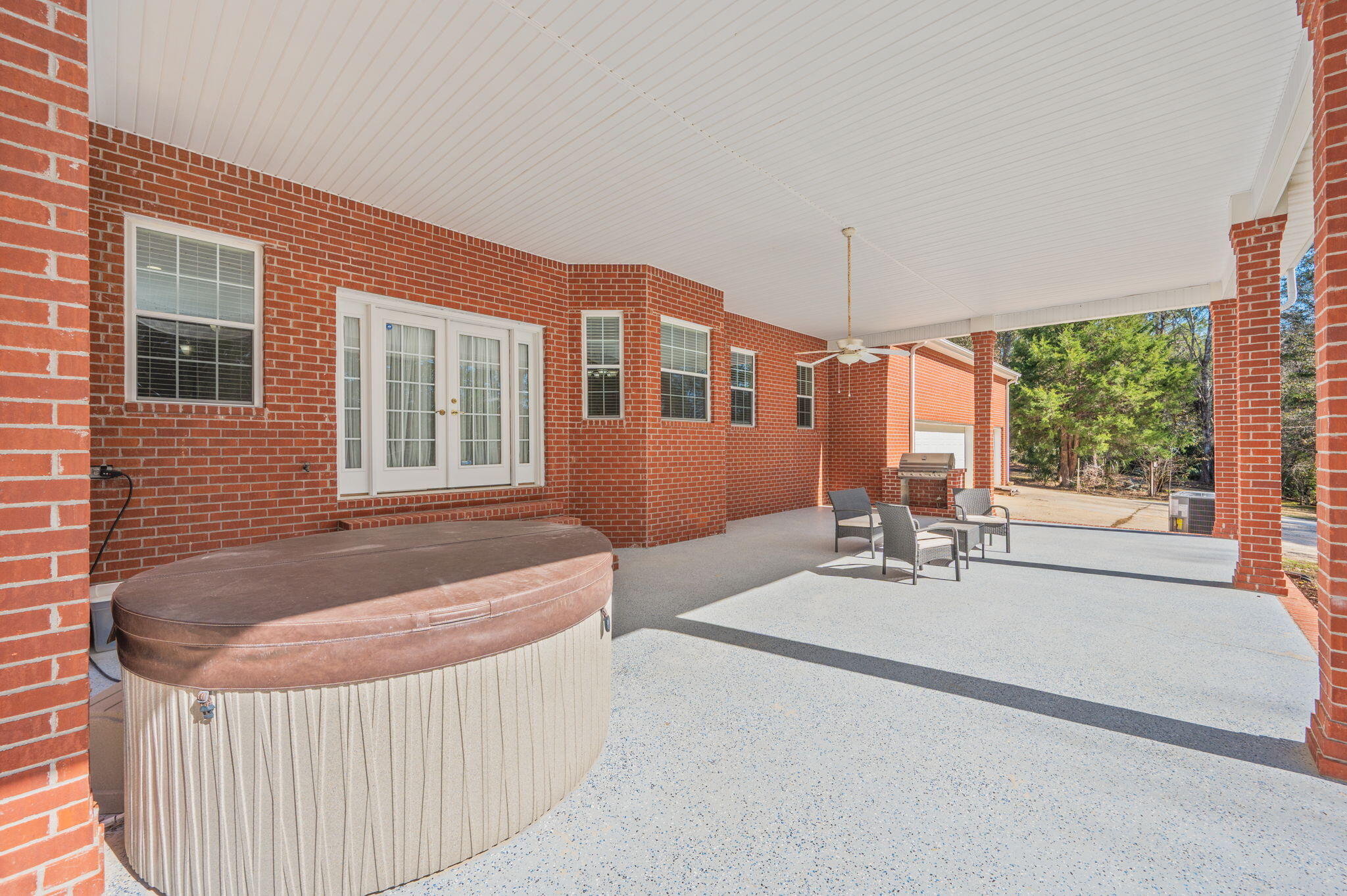 RIVERCHASE S/D PH 1 - Residential