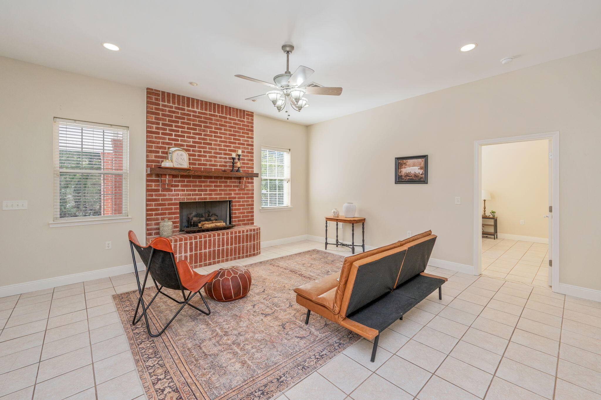 RIVERCHASE S/D PH 1 - Residential