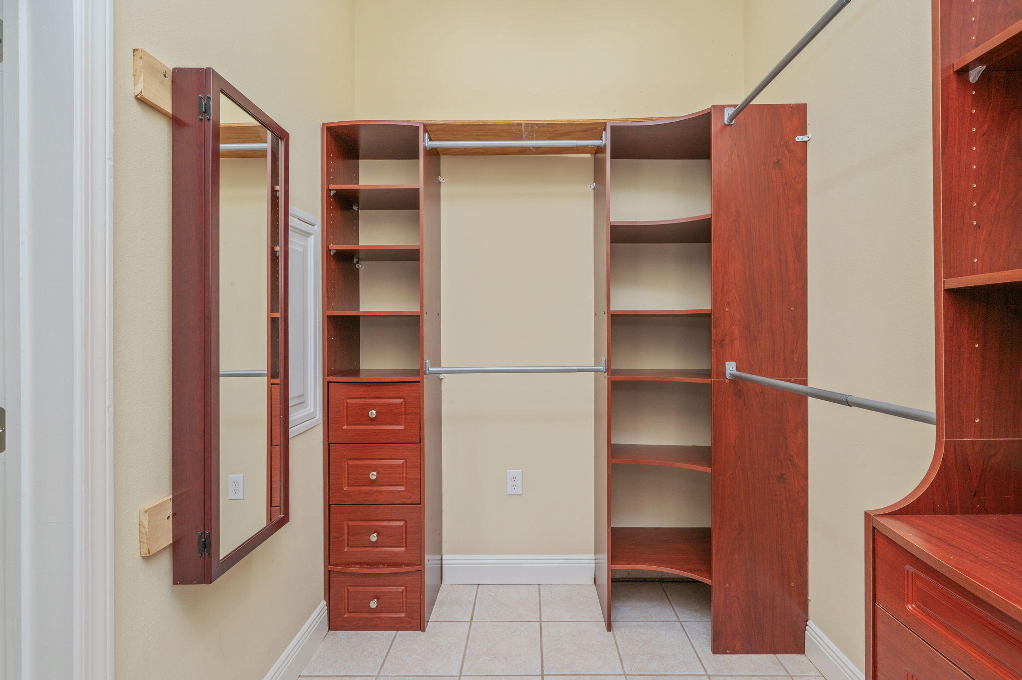 RIVERCHASE S/D PH 1 - Residential