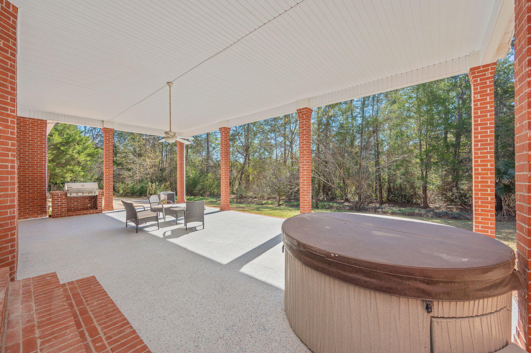 RIVERCHASE S/D PH 1 - Residential