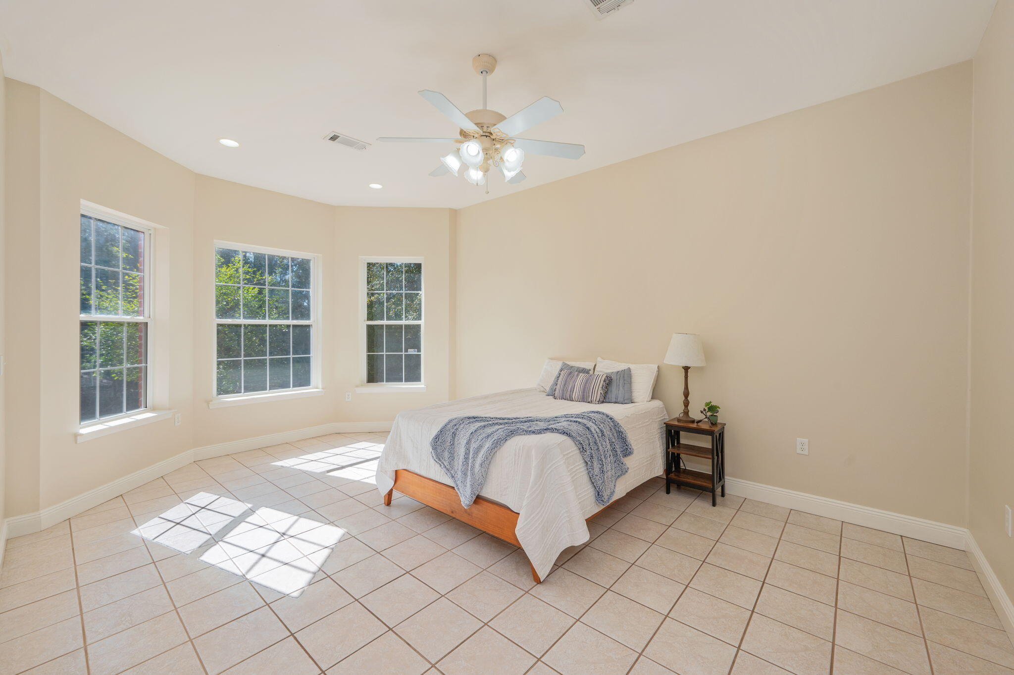 RIVERCHASE S/D PH 1 - Residential