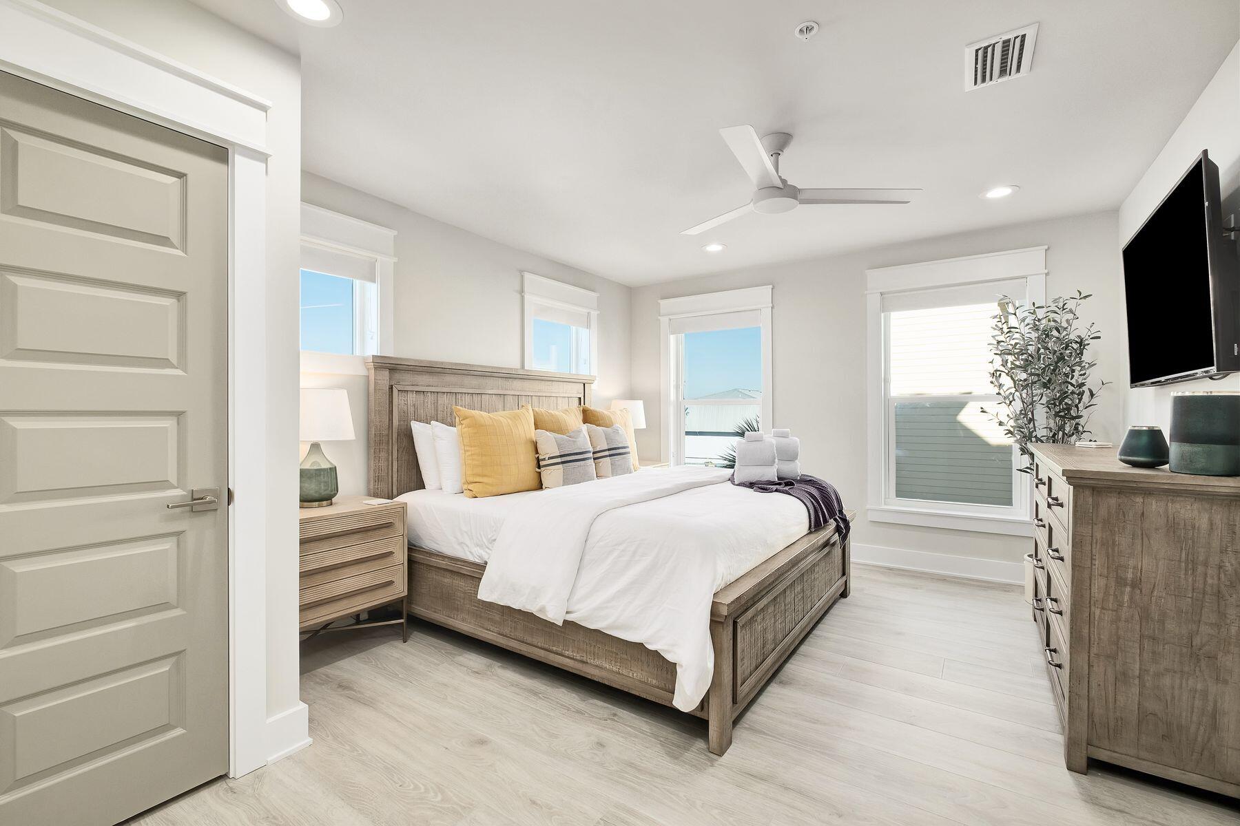 GRAYTON BEACH - Residential