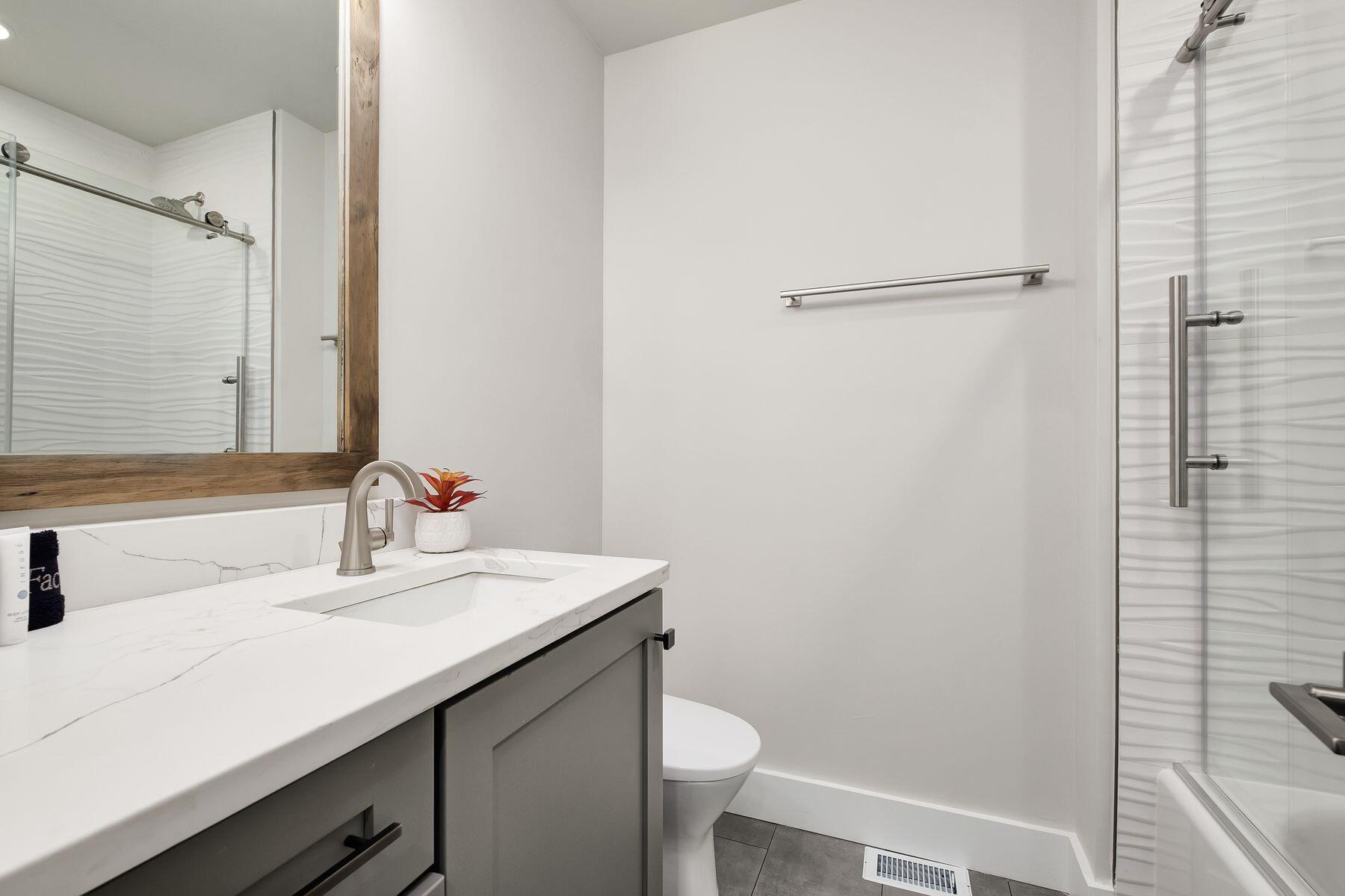 GRAYTON BEACH - Residential