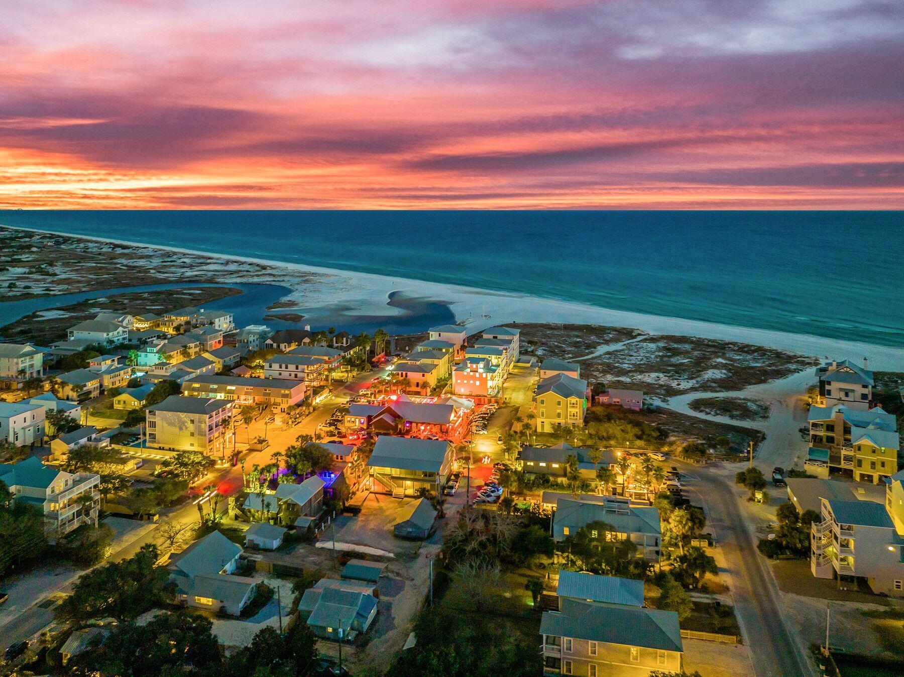 GRAYTON BEACH - Residential