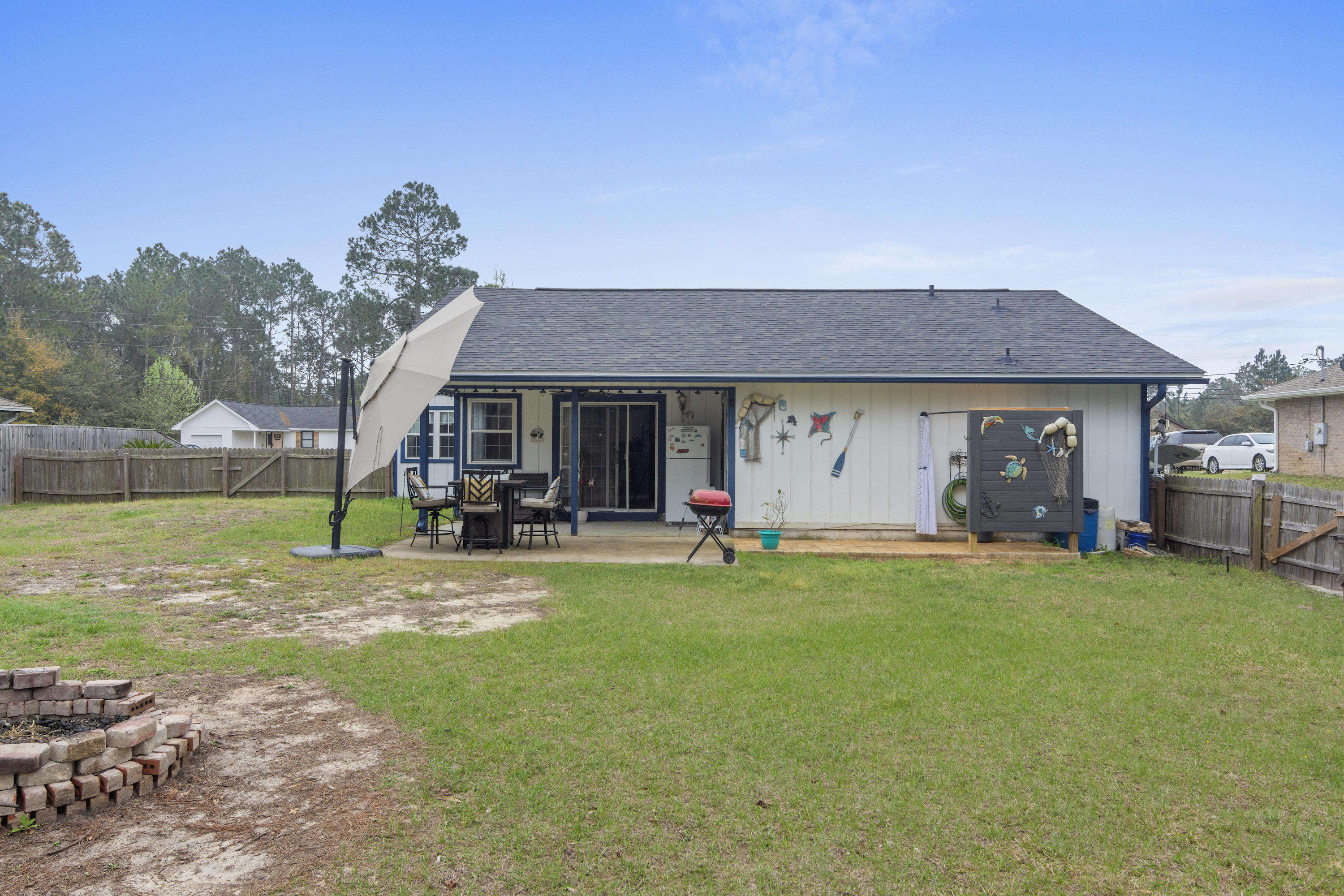 HOLLEY BY THE SEA - Residential