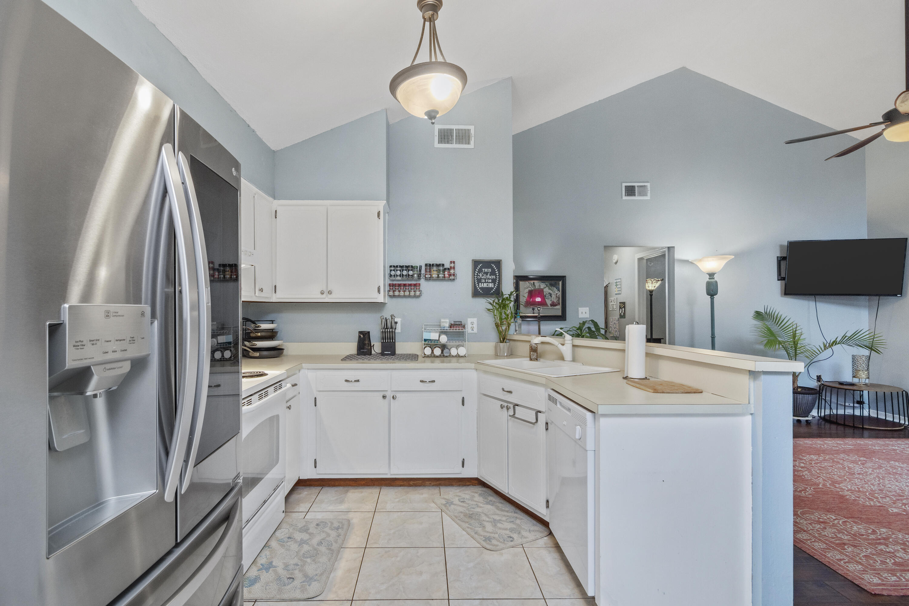 HOLLEY BY THE SEA - Residential