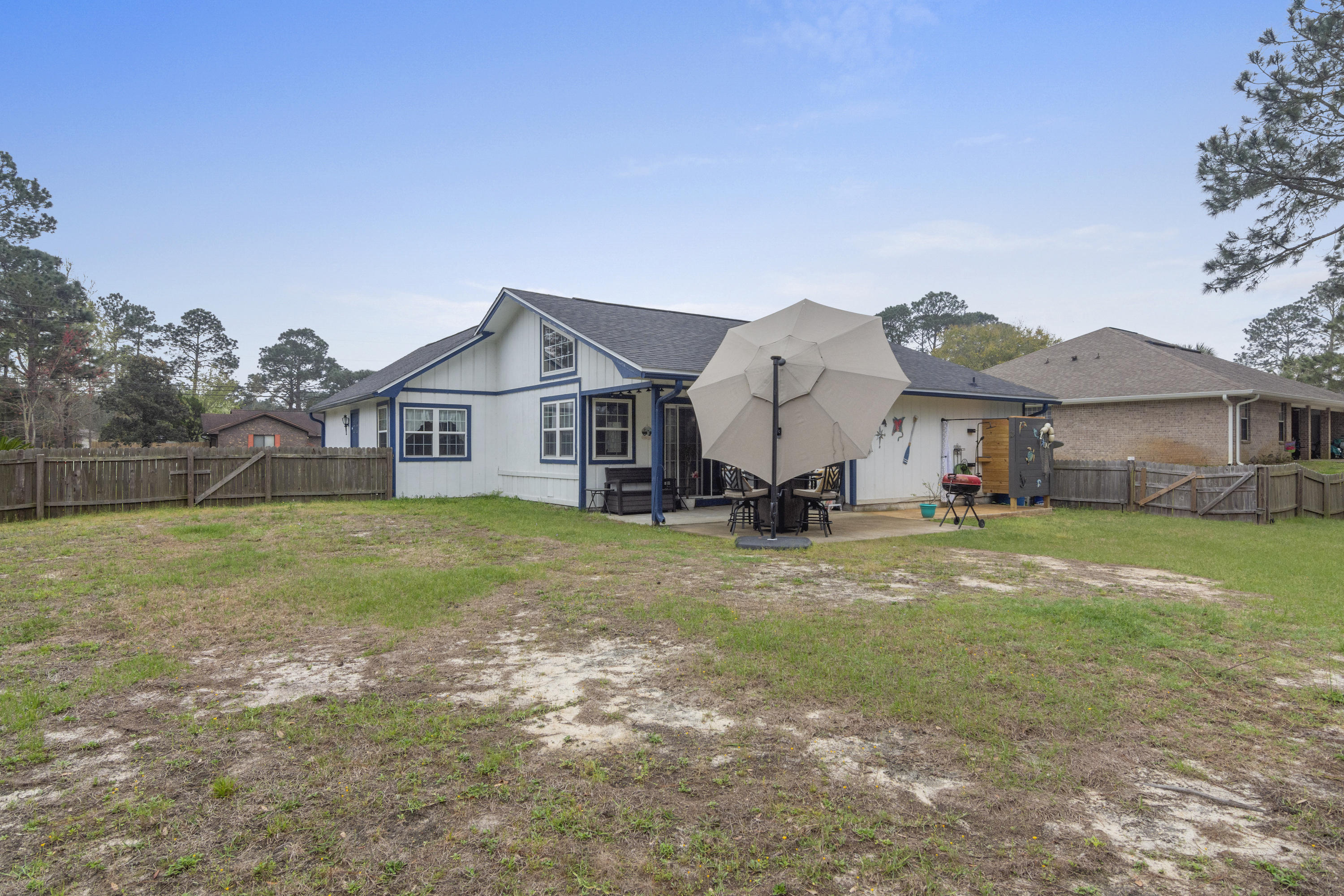 HOLLEY BY THE SEA - Residential