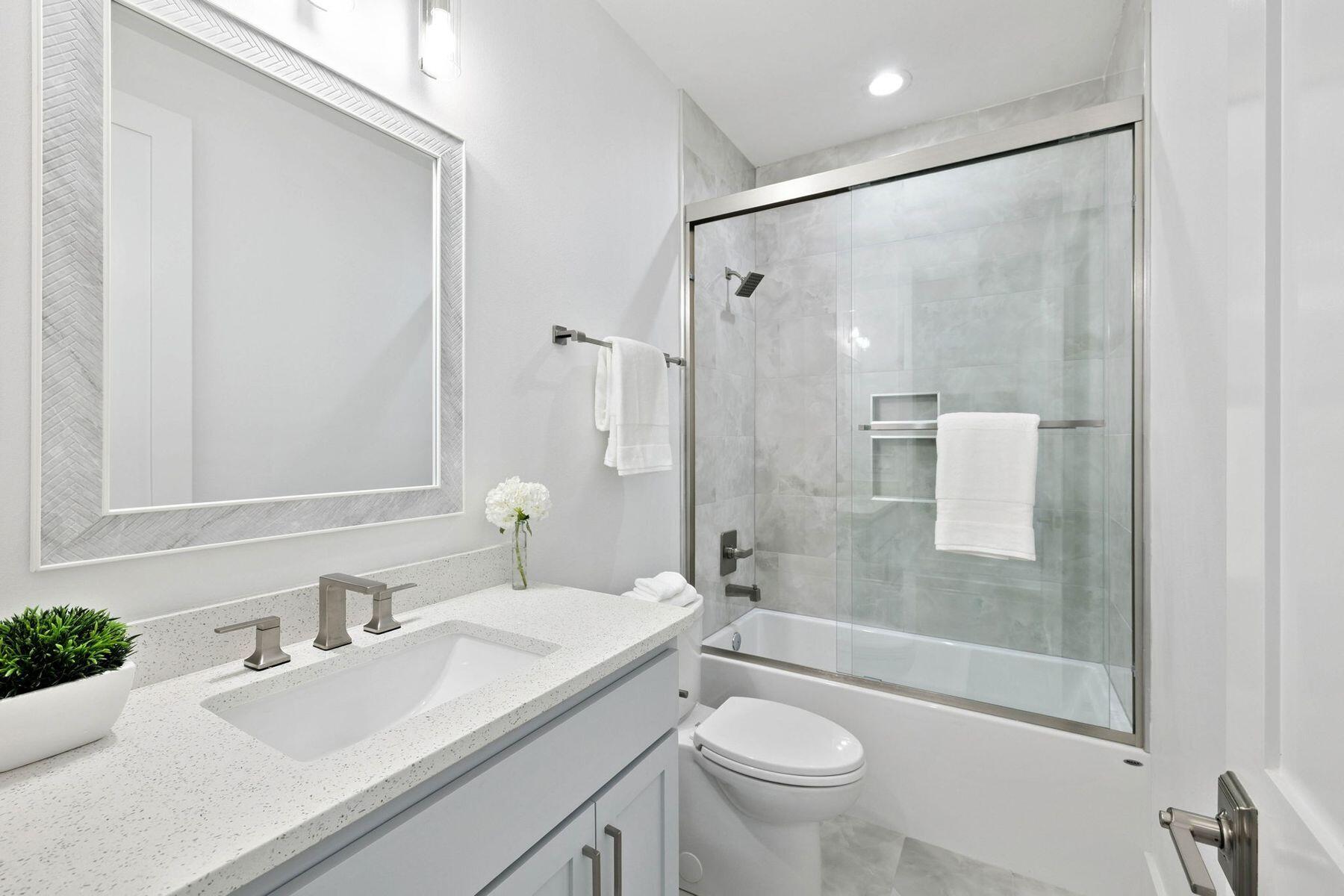 EAGLE BAY - Residential