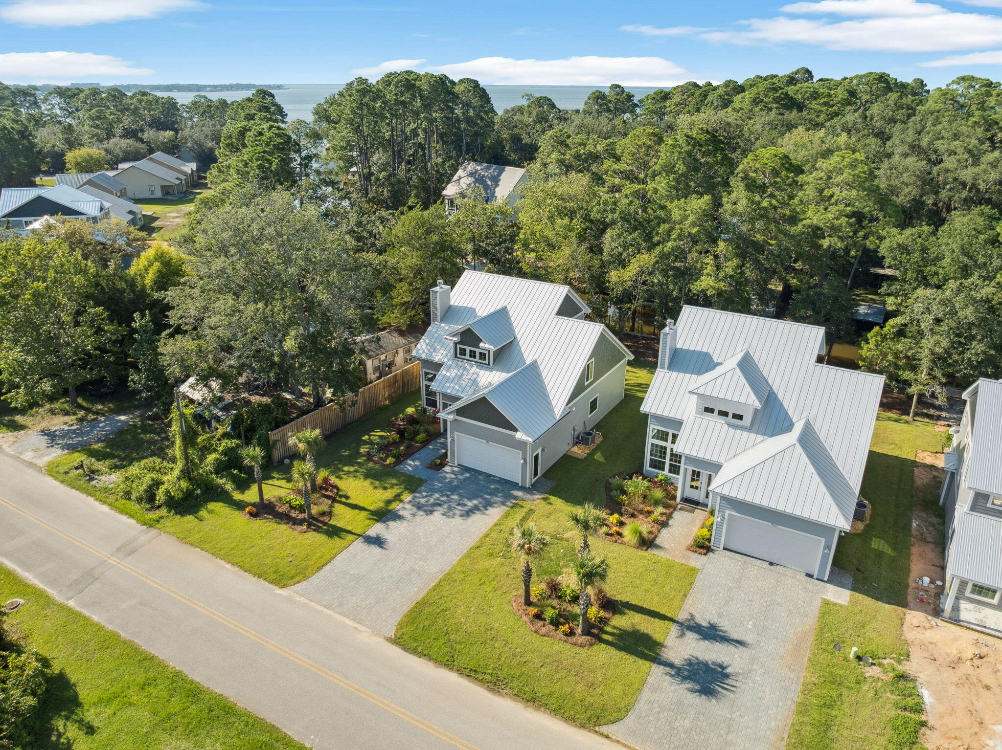 EAGLE BAY - Residential