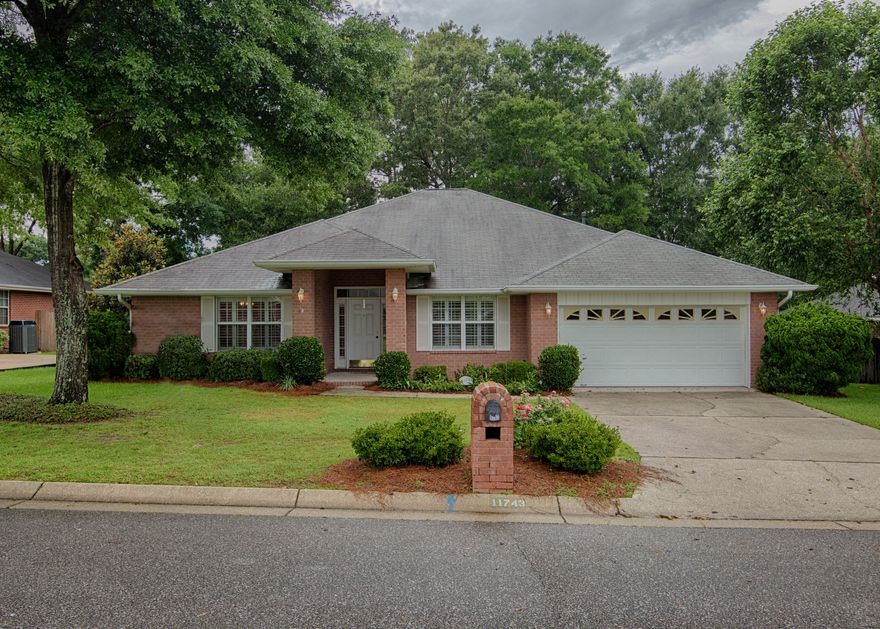 This beautifully maintained one owner all brick 4BR/3BA home is located in the private St. Andrews Subdivision. This home features an open, split floorplan that makes entertaining easy! With brand new carpet in the living rooms and a beautiful gas fireplace in the family room this home is cozy.The bright white kitchen can easily be the focal point of the home as you can move easily from the dining to the kitchen and into the living room. You exit to the backyard from the living room and this beautiful space would make Snow White feel at home! The master bedroom features his and hers bathrooms, one has a beautiful soaker tub and the stand up shower is in the other! You'll love this home!