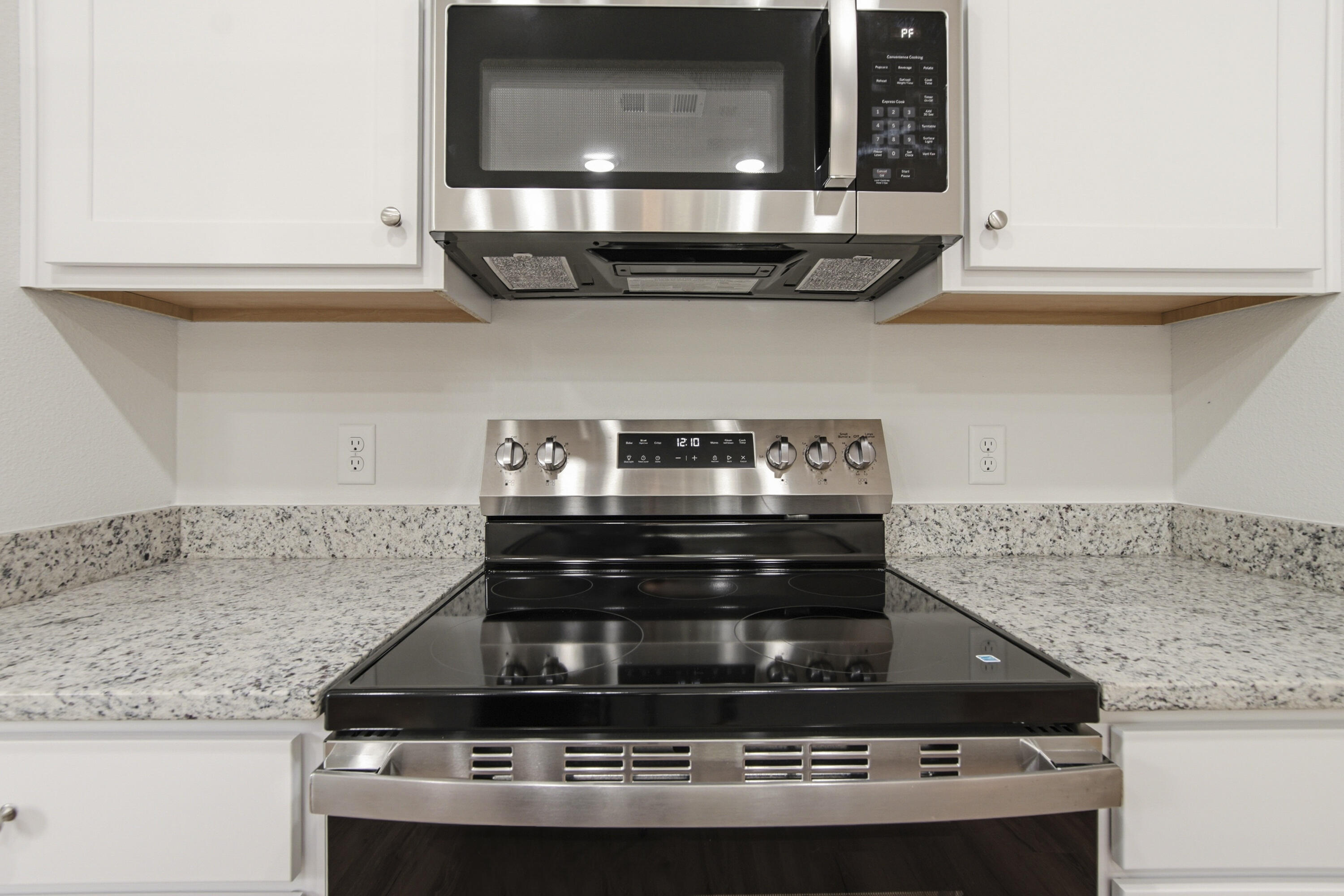 OAKWOOD HILLS UNIT 3 - Residential