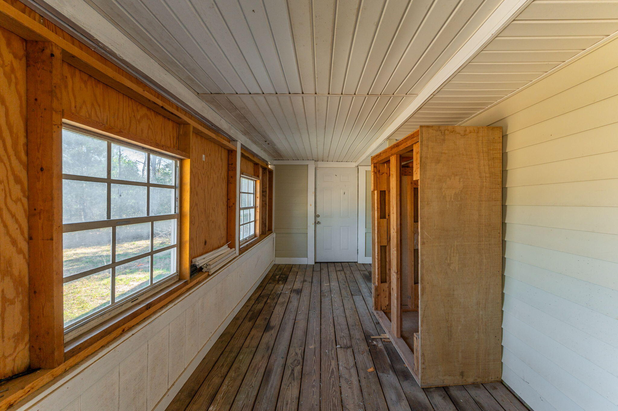 LOT 5 BLK 14 OAKWOOD HILLS UNIT I - Residential Lease