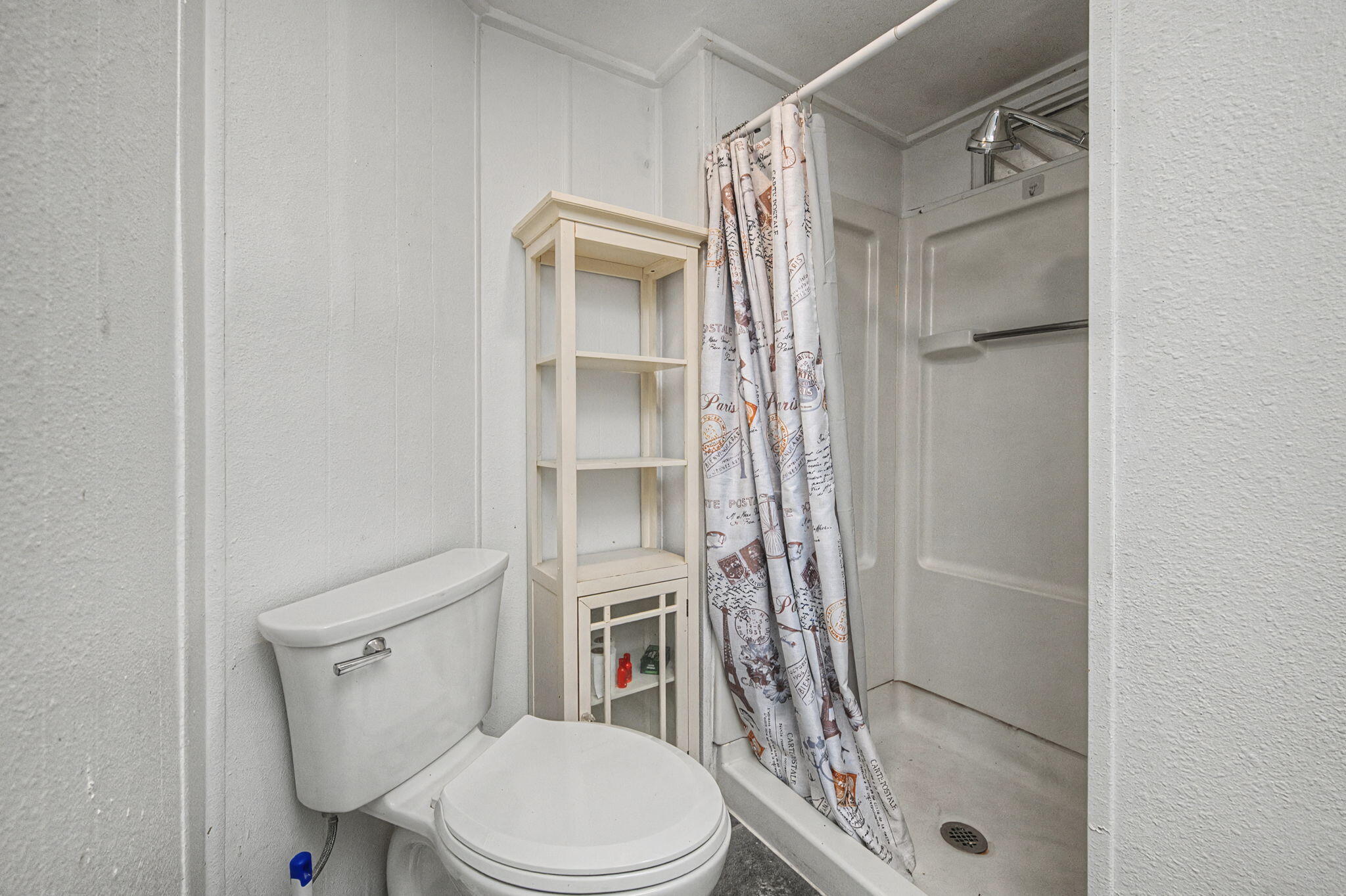 LOT 5 BLK 14 OAKWOOD HILLS UNIT I - Residential Lease