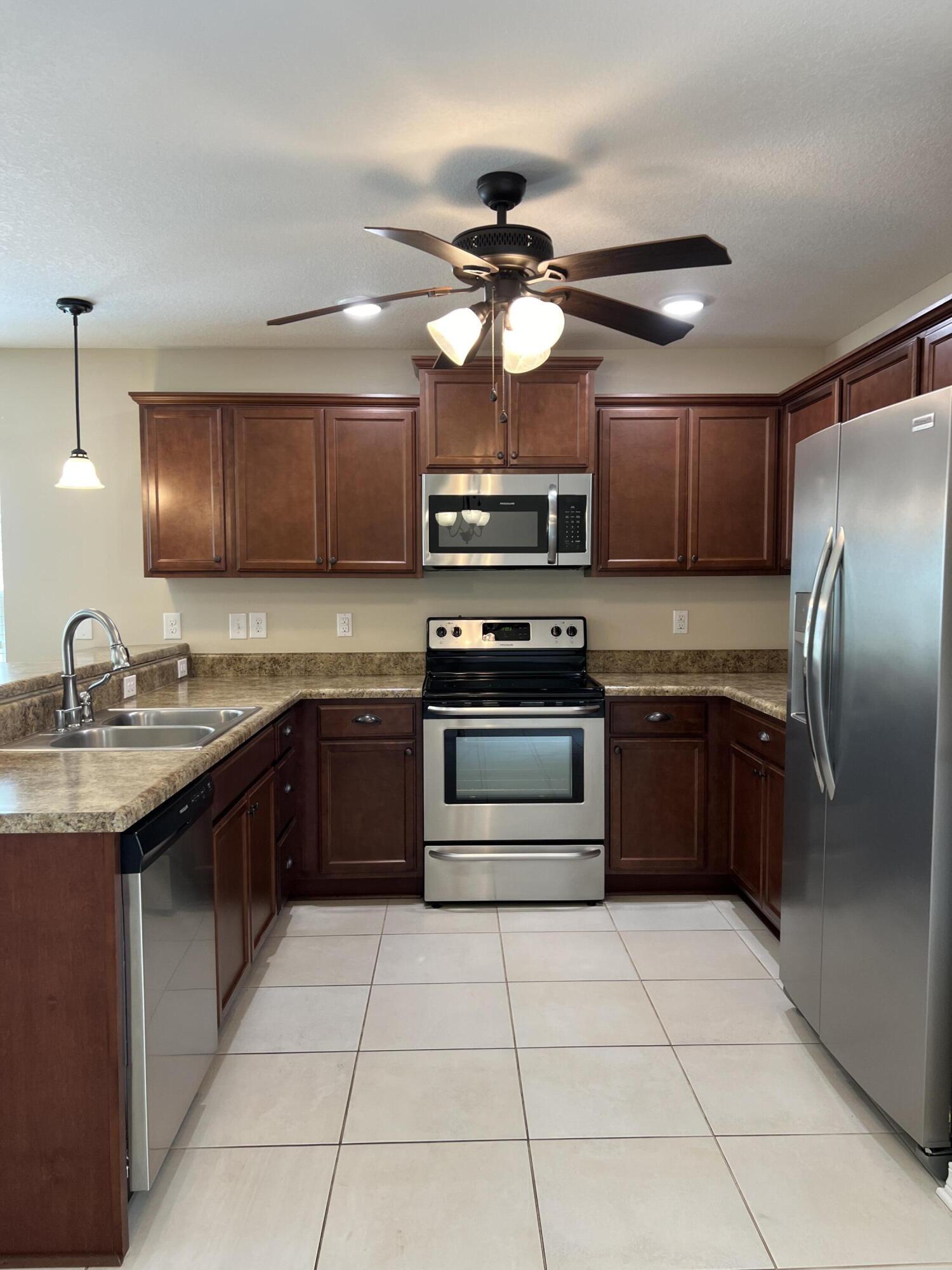 Stillwell Estates - Residential Lease