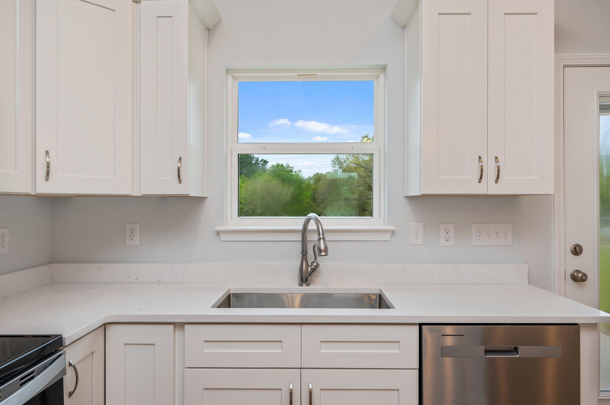 Southern Charm - Residential