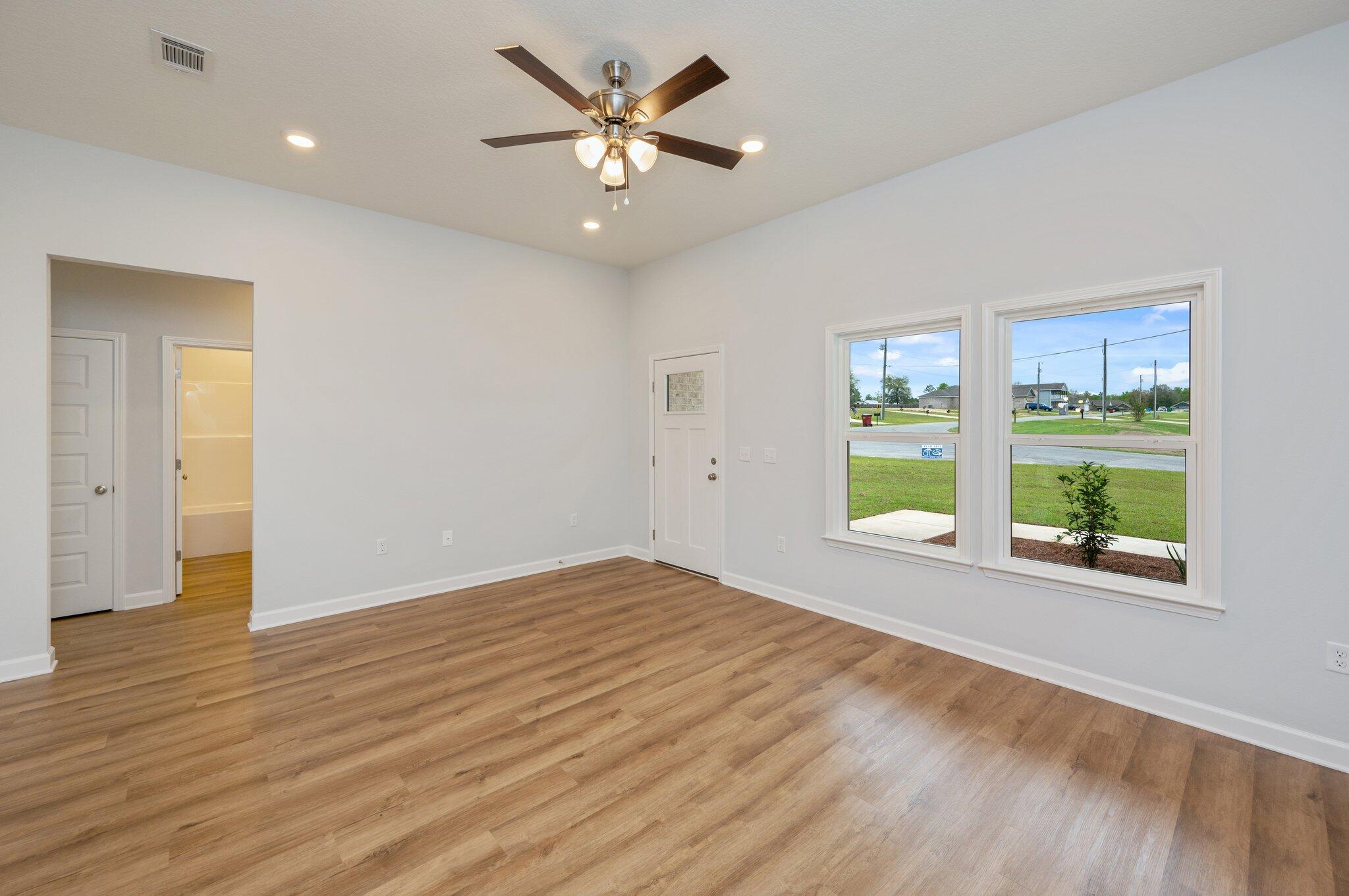 Southern Charm - Residential