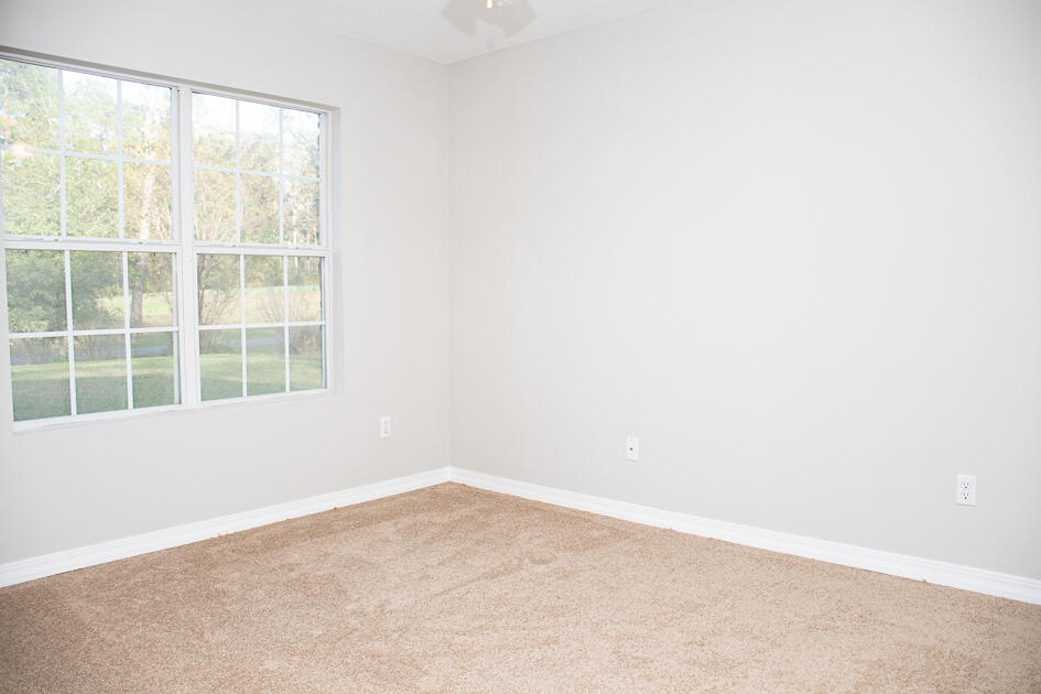 COUNTRY CLUB ESTATES - Residential Lease