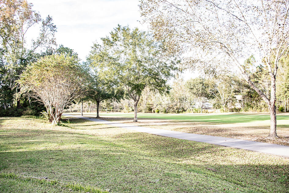 COUNTRY CLUB ESTATES - Residential Lease