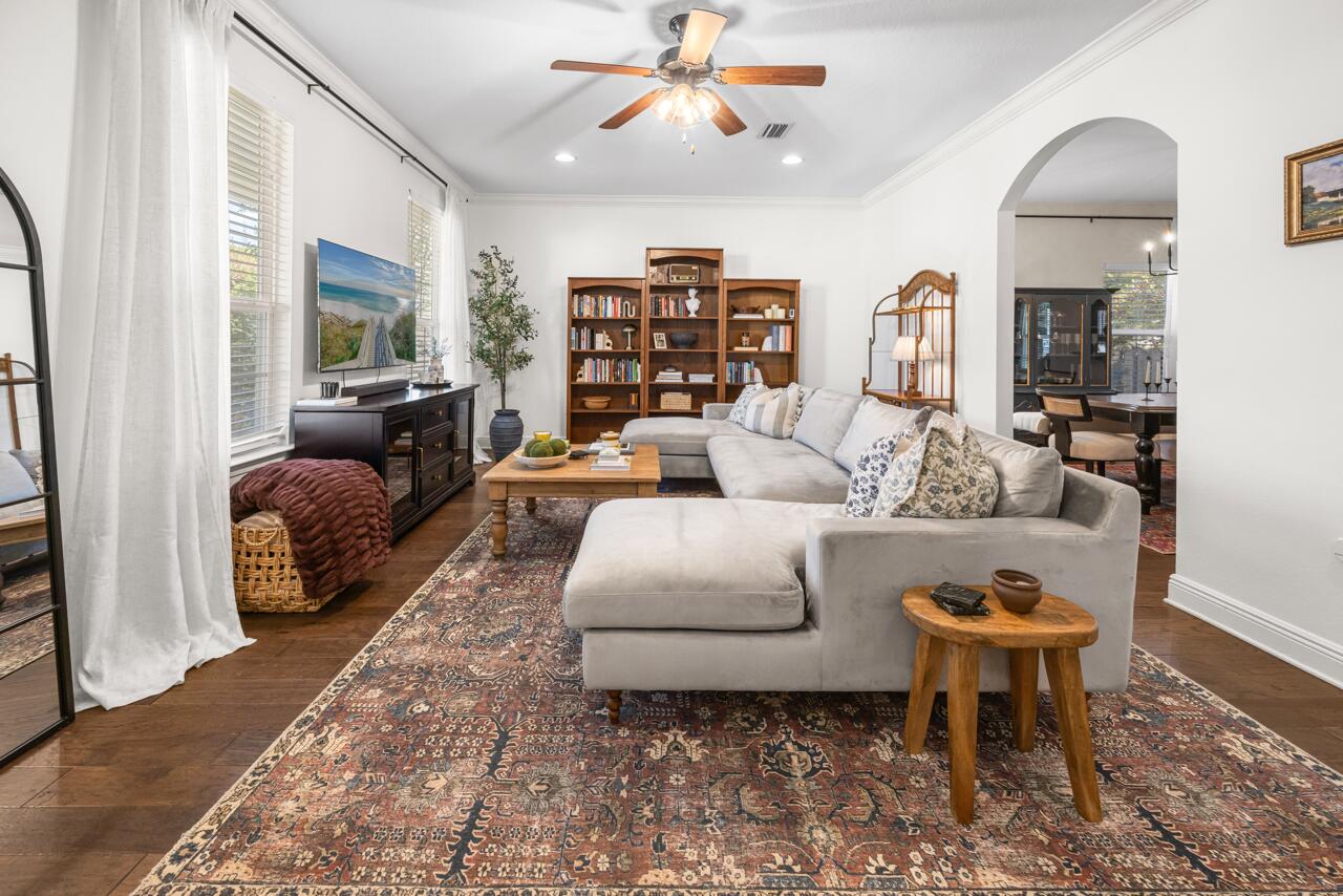 Mosaic Oaks - Residential