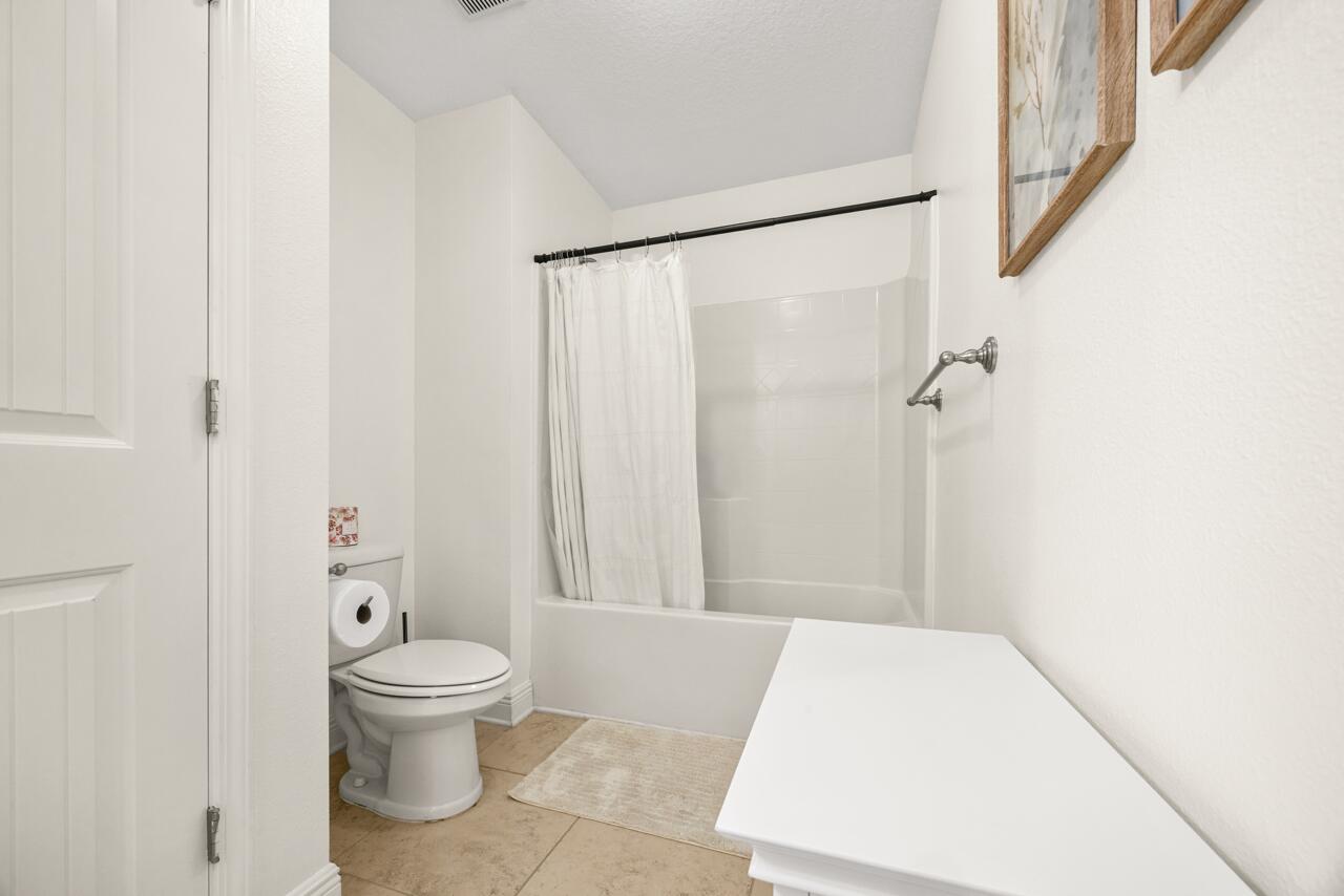 Mosaic Oaks - Residential