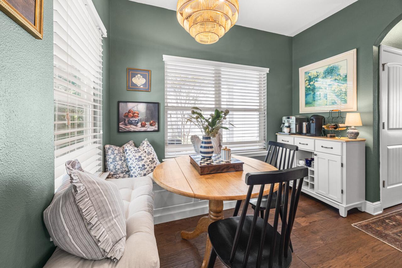 Mosaic Oaks - Residential