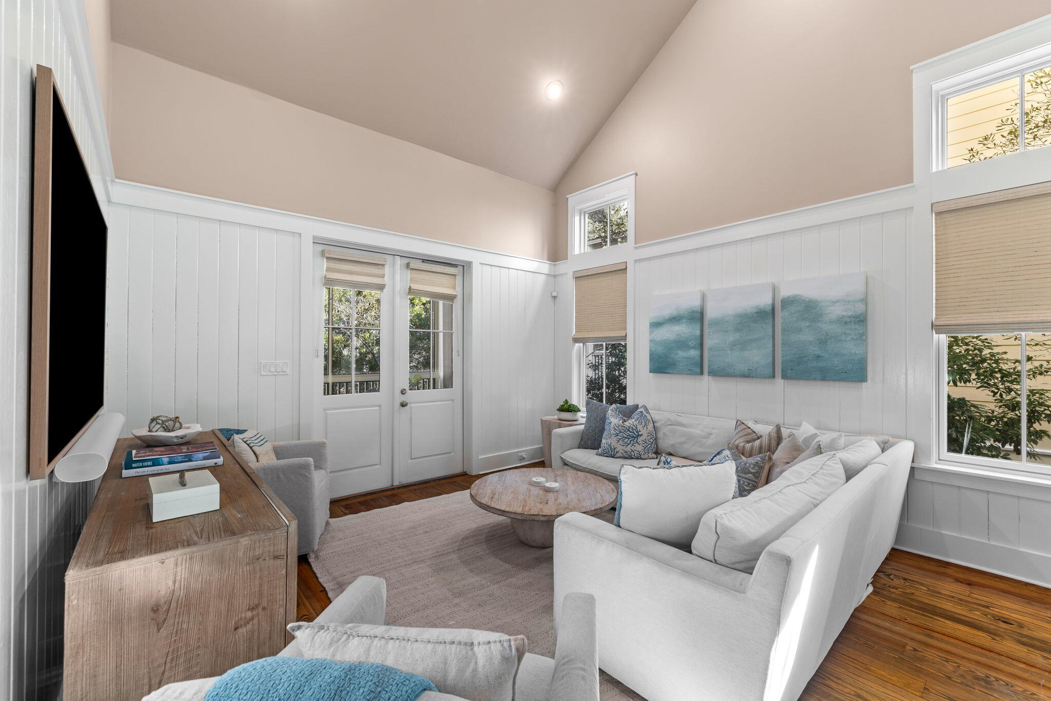 18 Lyonia Lane