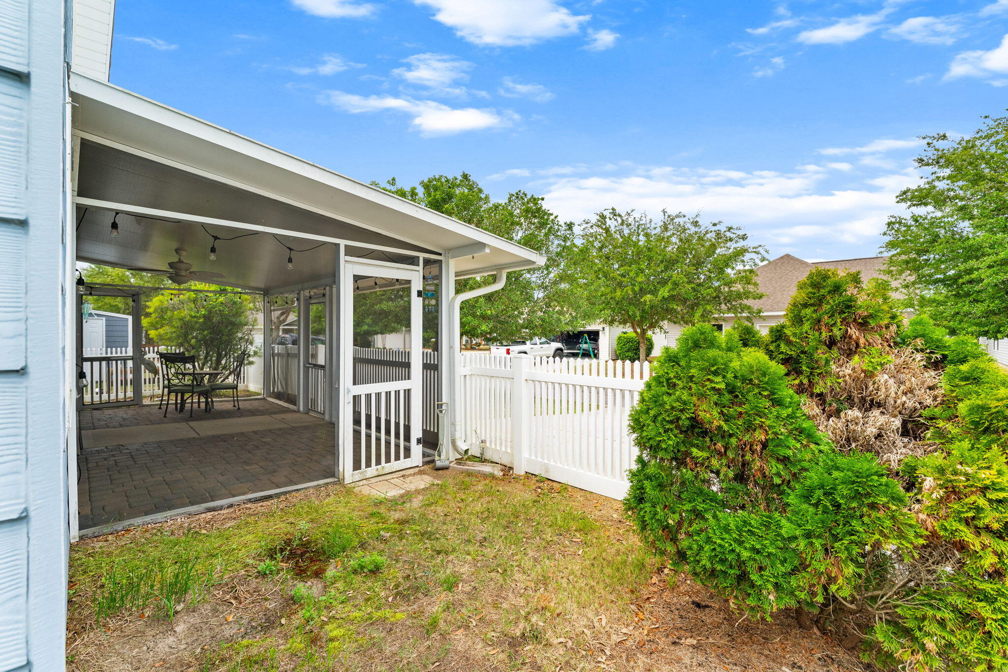 HAMMOCK BAY - Residential Lease