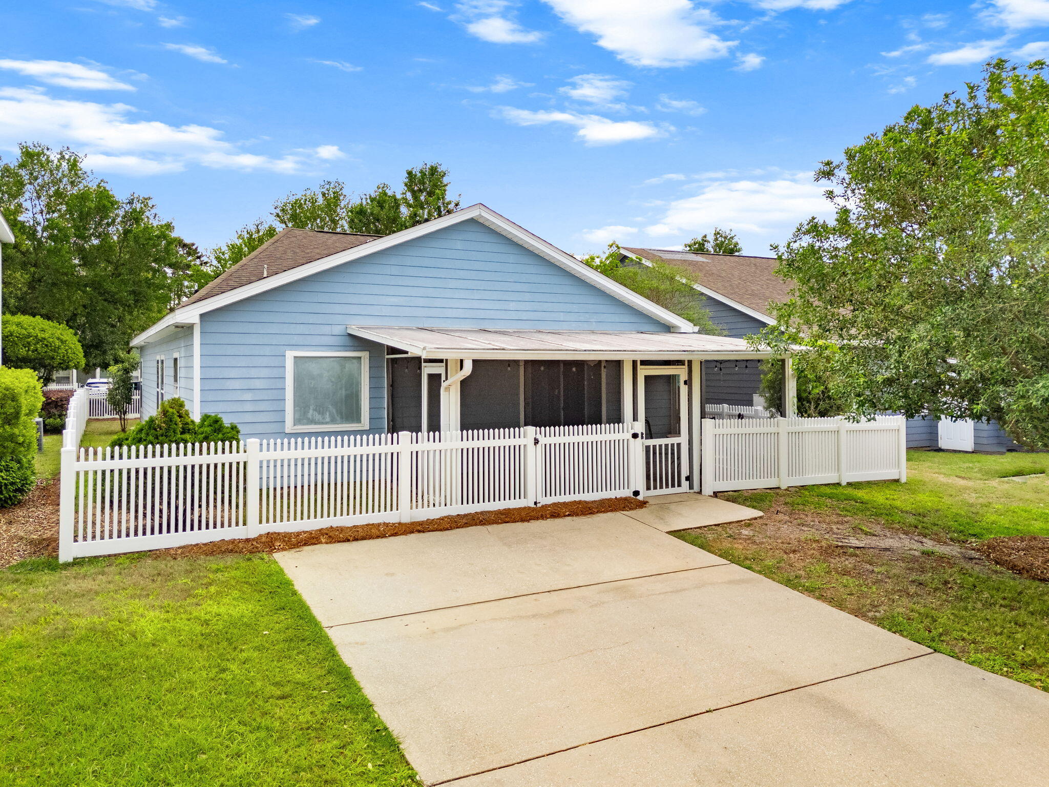 HAMMOCK BAY - Residential Lease