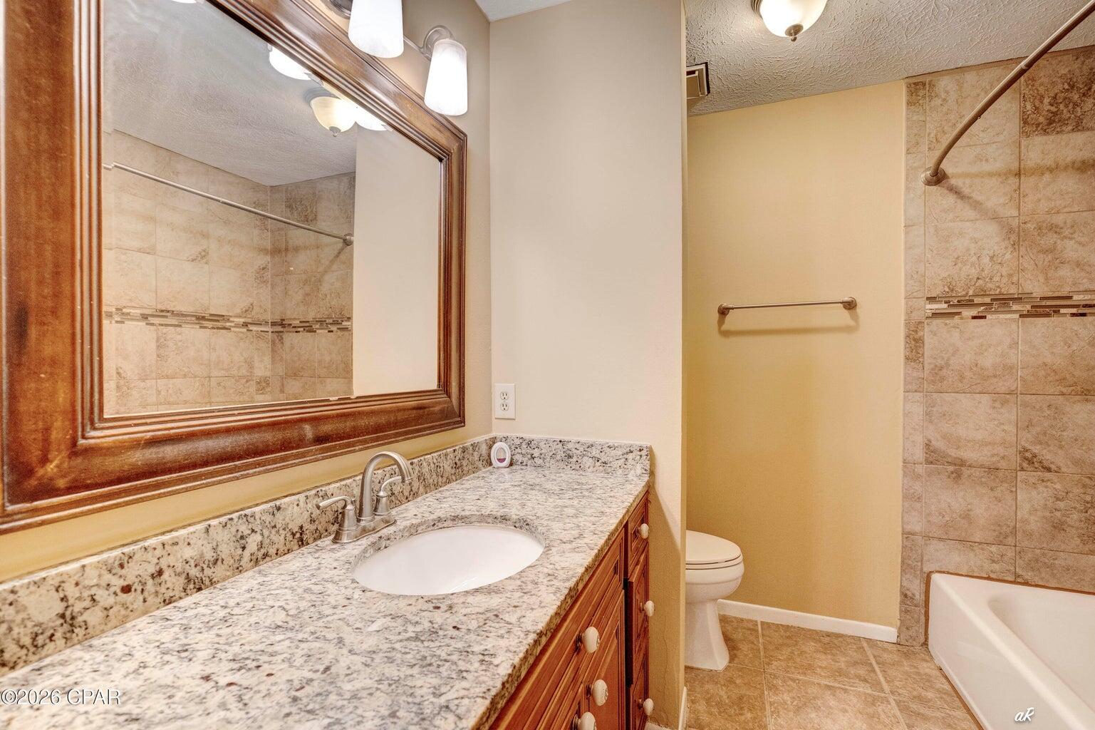 VENETIAN VILLA - Residential