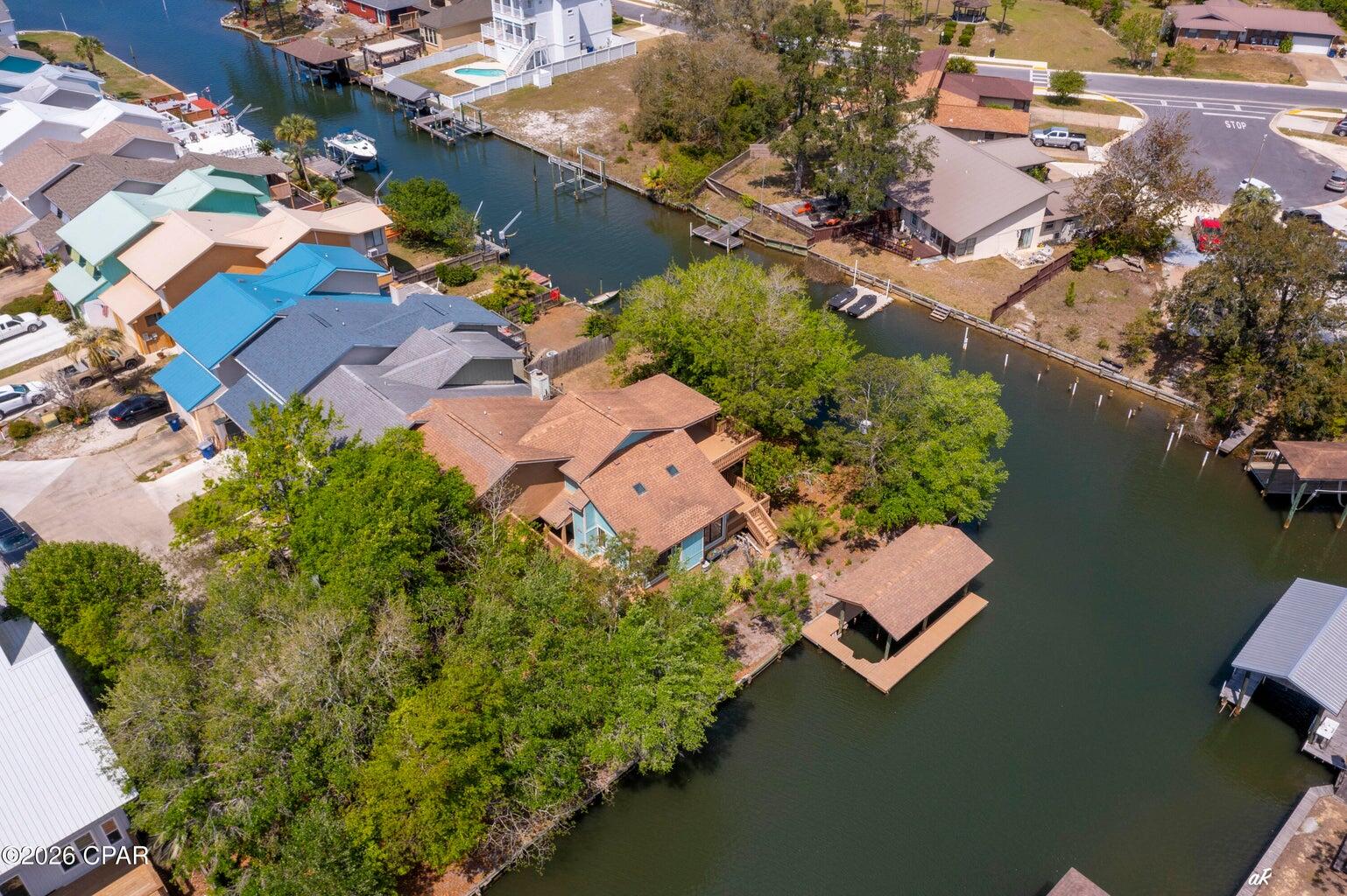 VENETIAN VILLA - Residential