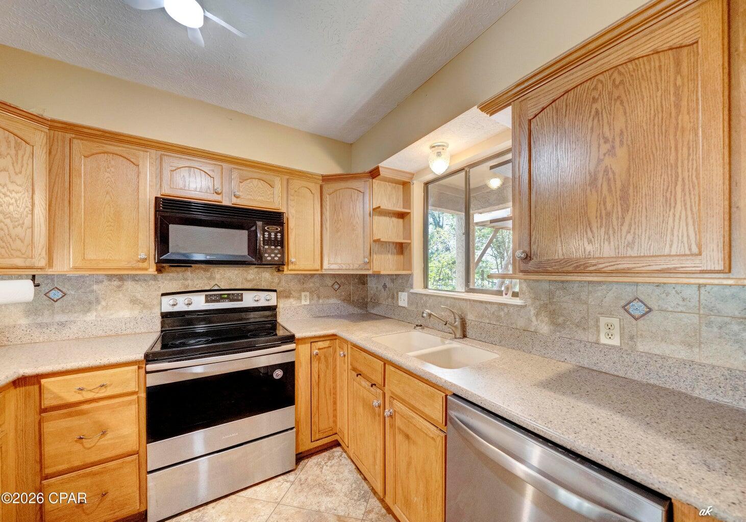 VENETIAN VILLA - Residential