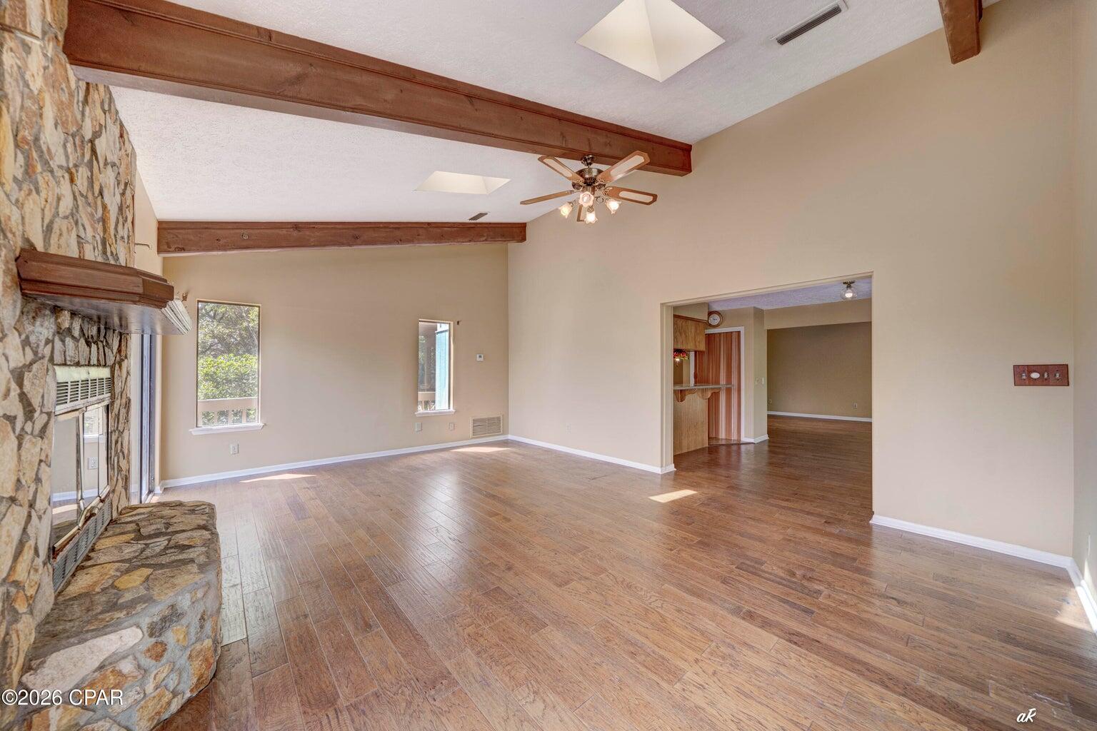 VENETIAN VILLA - Residential