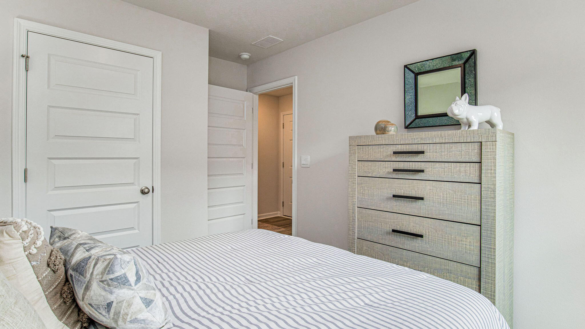 RIVERS COVE - Residential