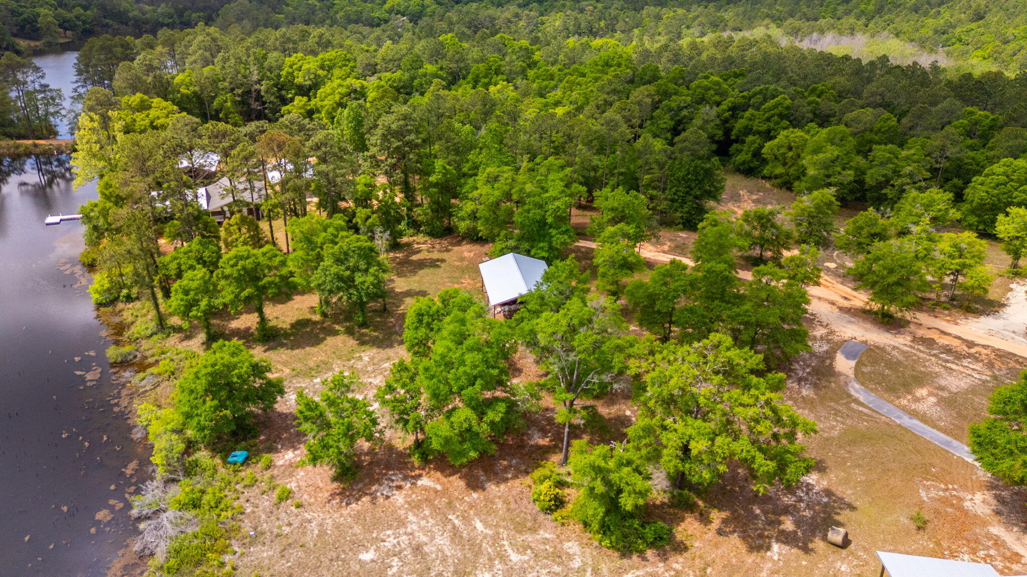 METES & BOUNDS - Land