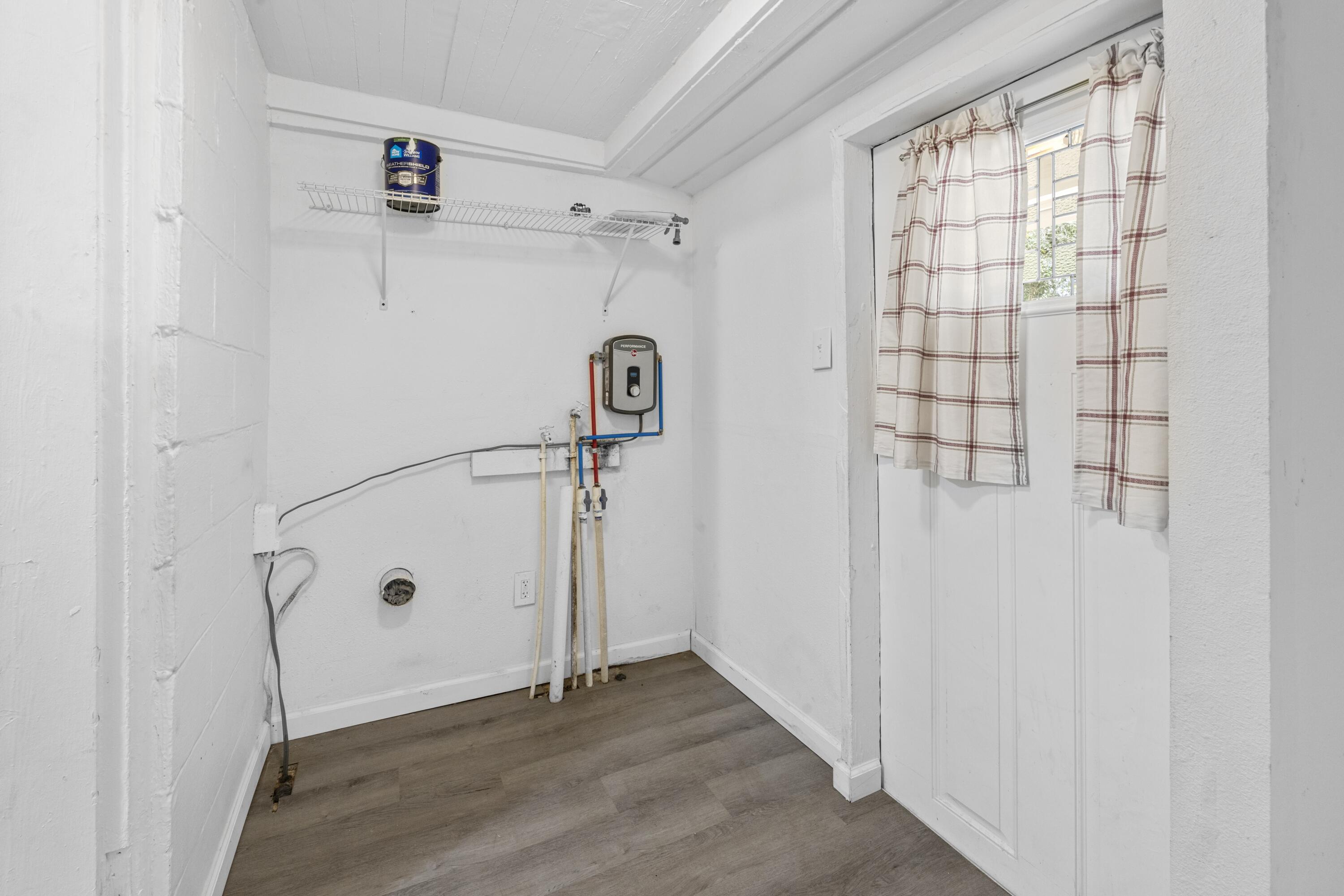 NORTHWOOD ADDN - Residential Lease