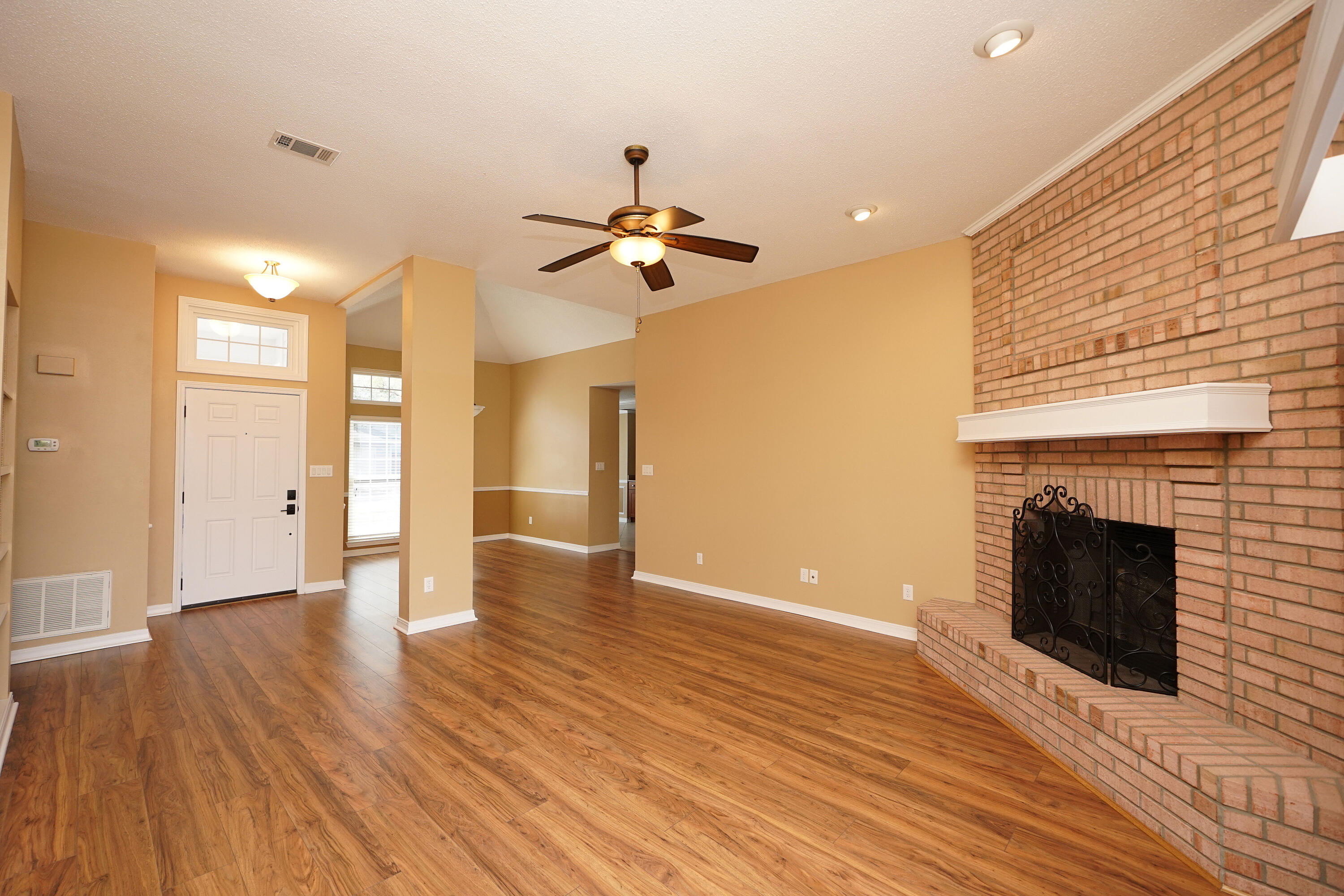 PARKWOOD PLACE AT BLUEWATER BAY - Residential