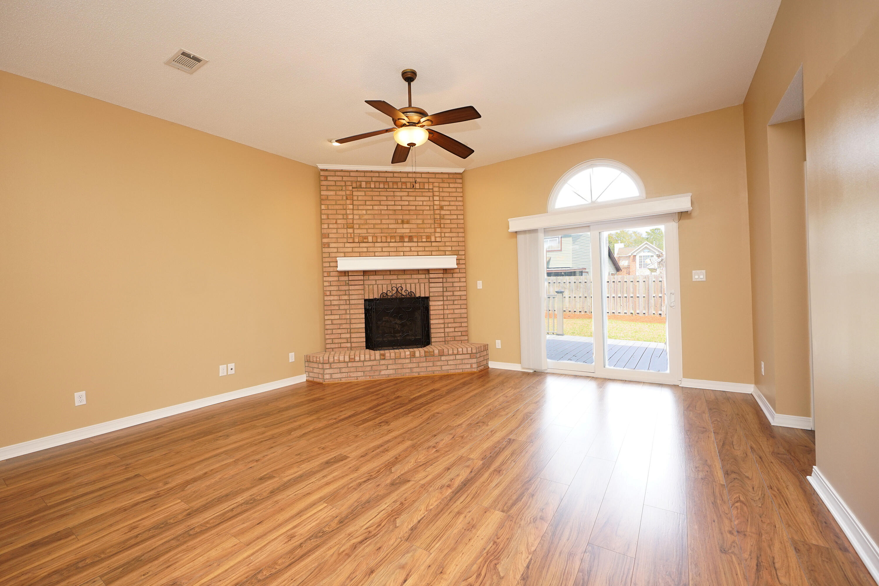 PARKWOOD PLACE AT BLUEWATER BAY - Residential