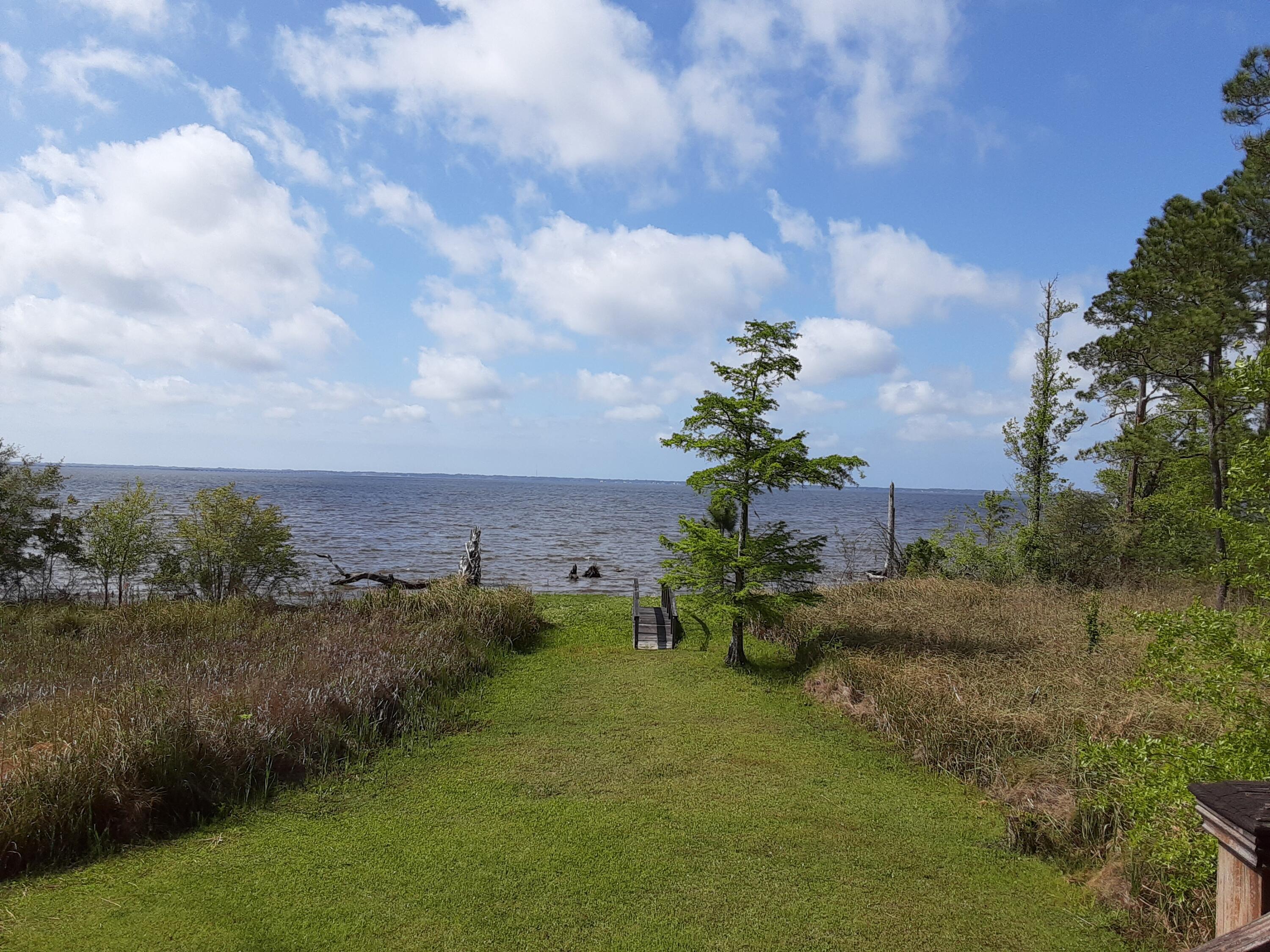LAGRANGE BAYOU ESTATES - Residential