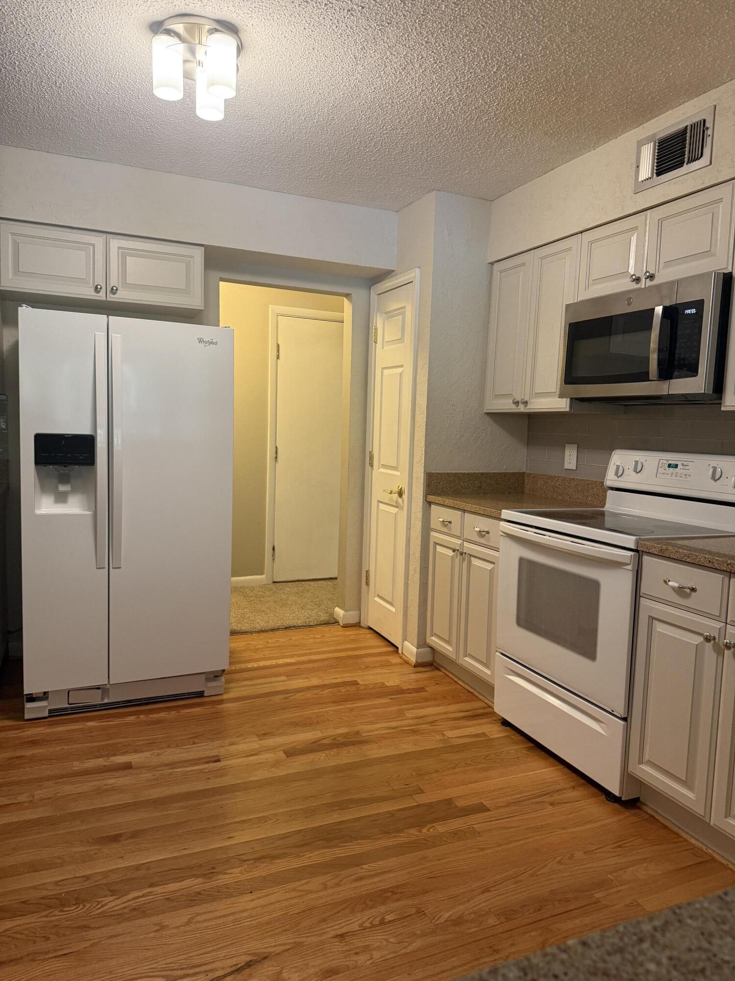 KELL-AIRE GARDENS - Residential Lease