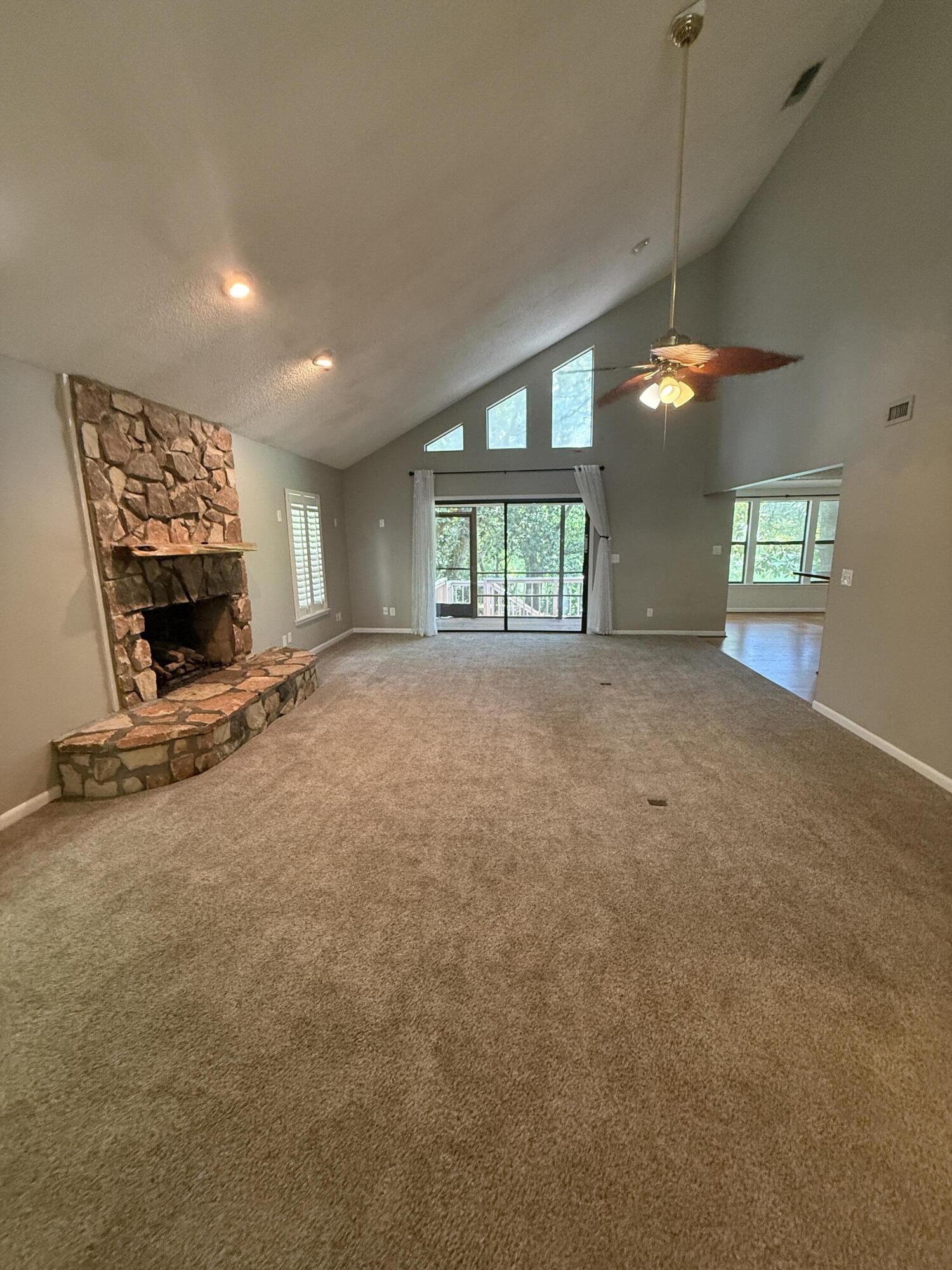 KELL-AIRE GARDENS - Residential Lease