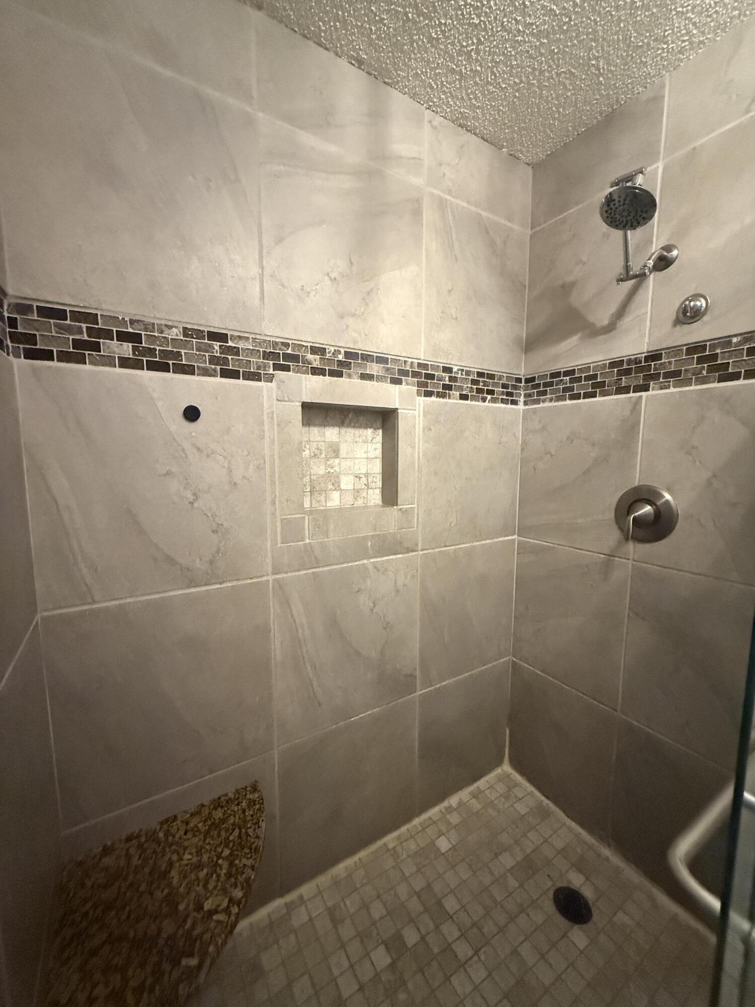 KELL-AIRE GARDENS - Residential Lease