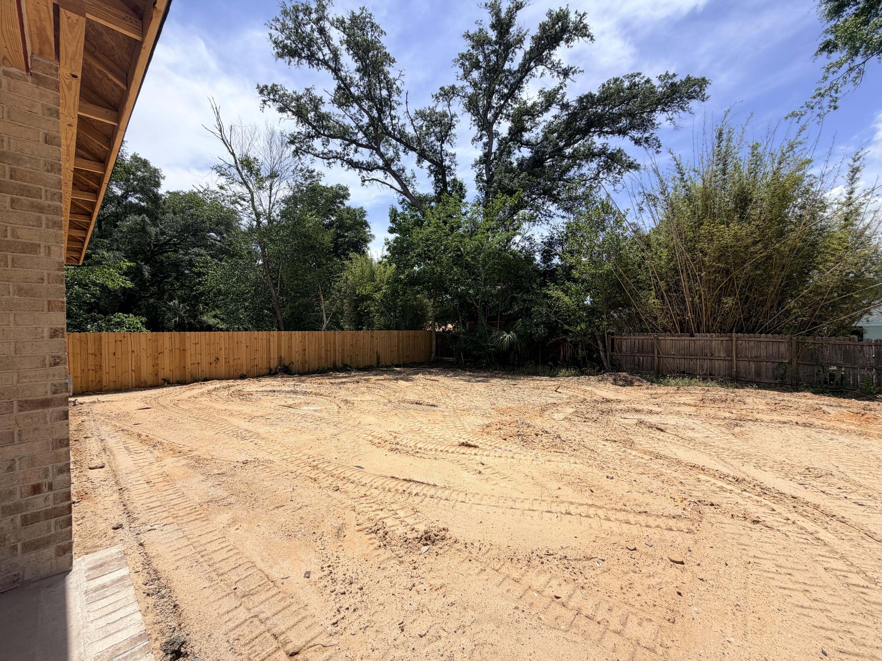 LONGWOOD - Residential