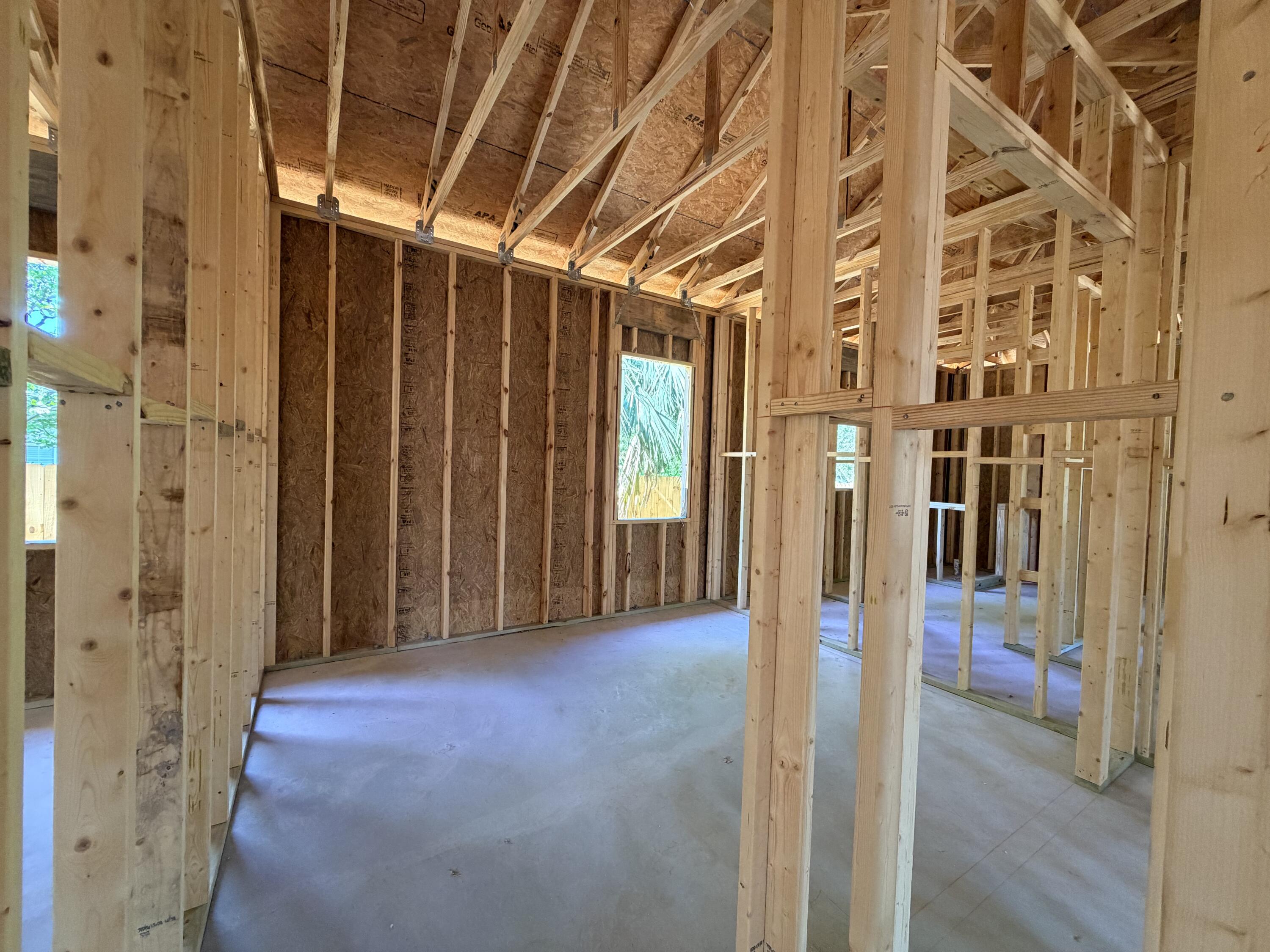 LONGWOOD - Residential