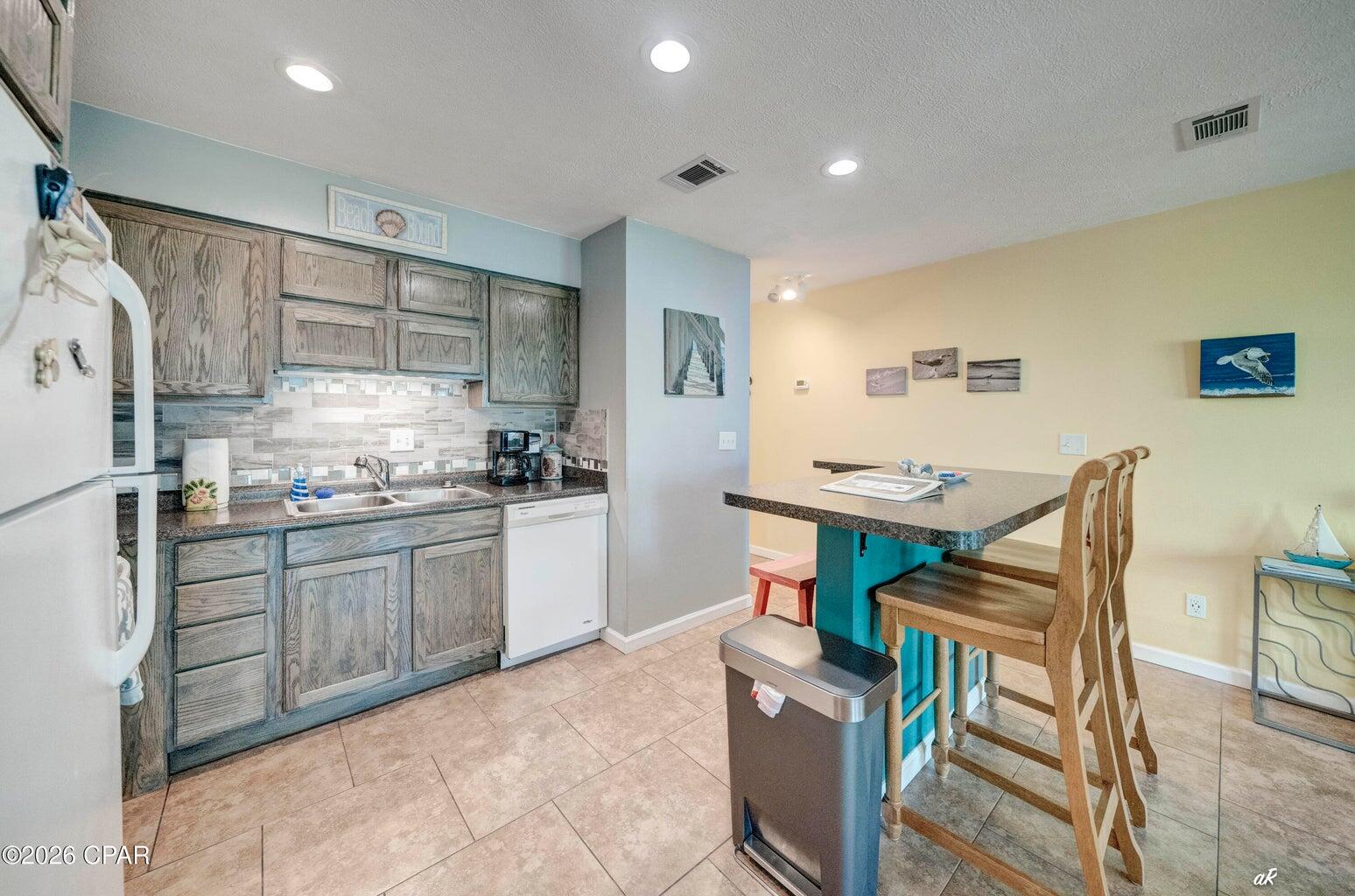 Nautical Watch II - Residential