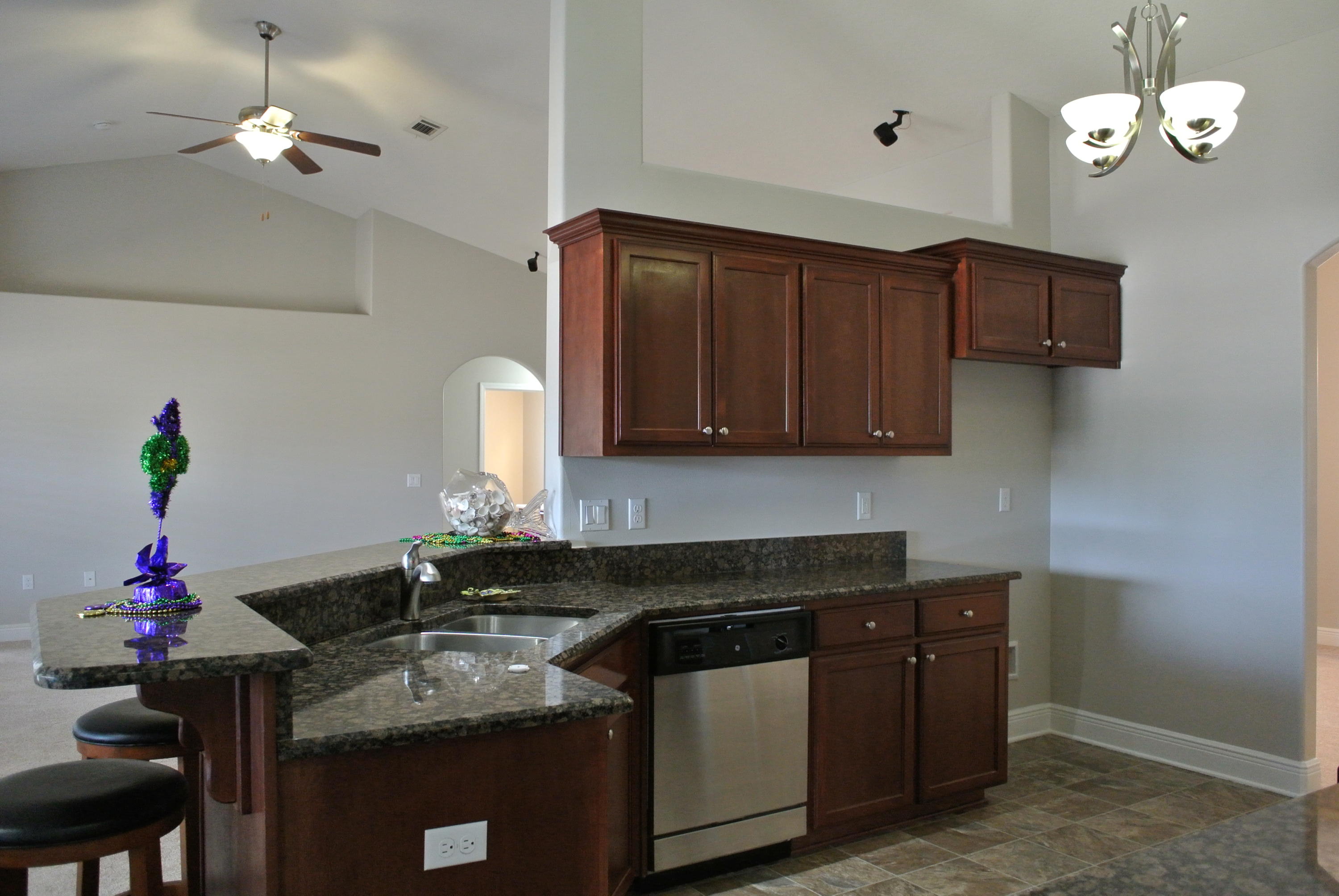 HOLLEY BY THE SEA - Residential