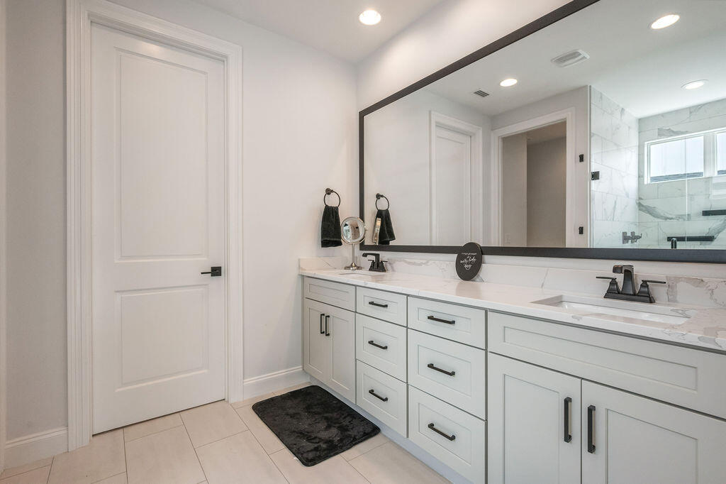 RAIDERS LANDING PHASE II LOT 70 - Residential